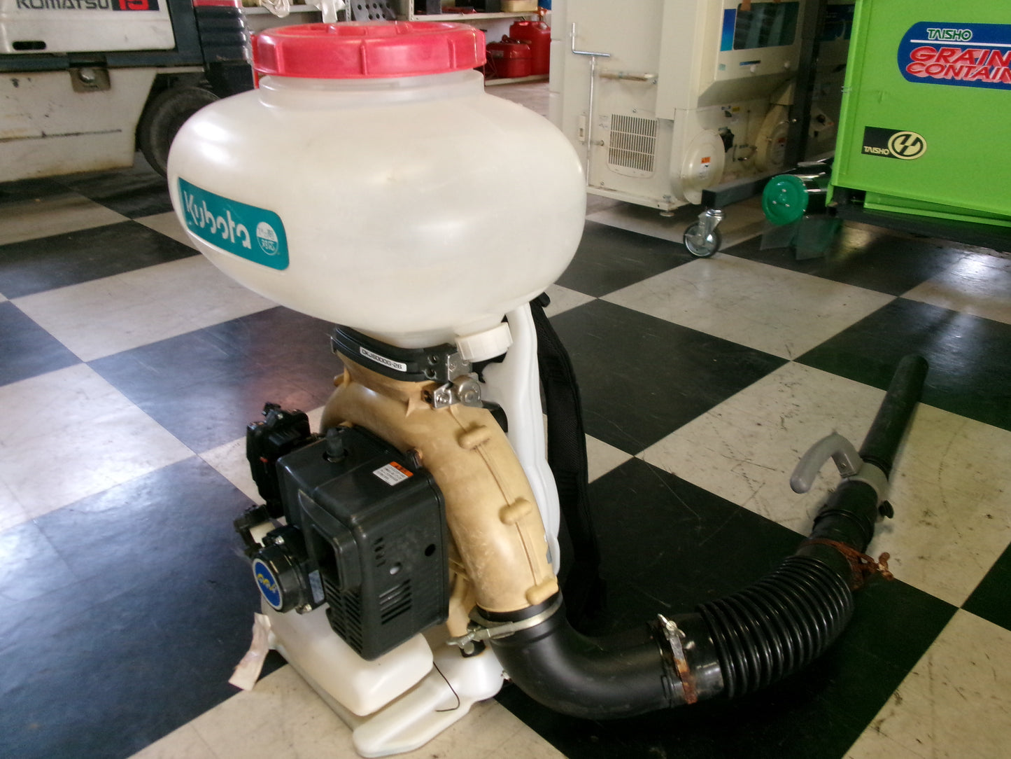 【不具合品】クボタ　中古　動力散布機　DKJ6000G-26　26L