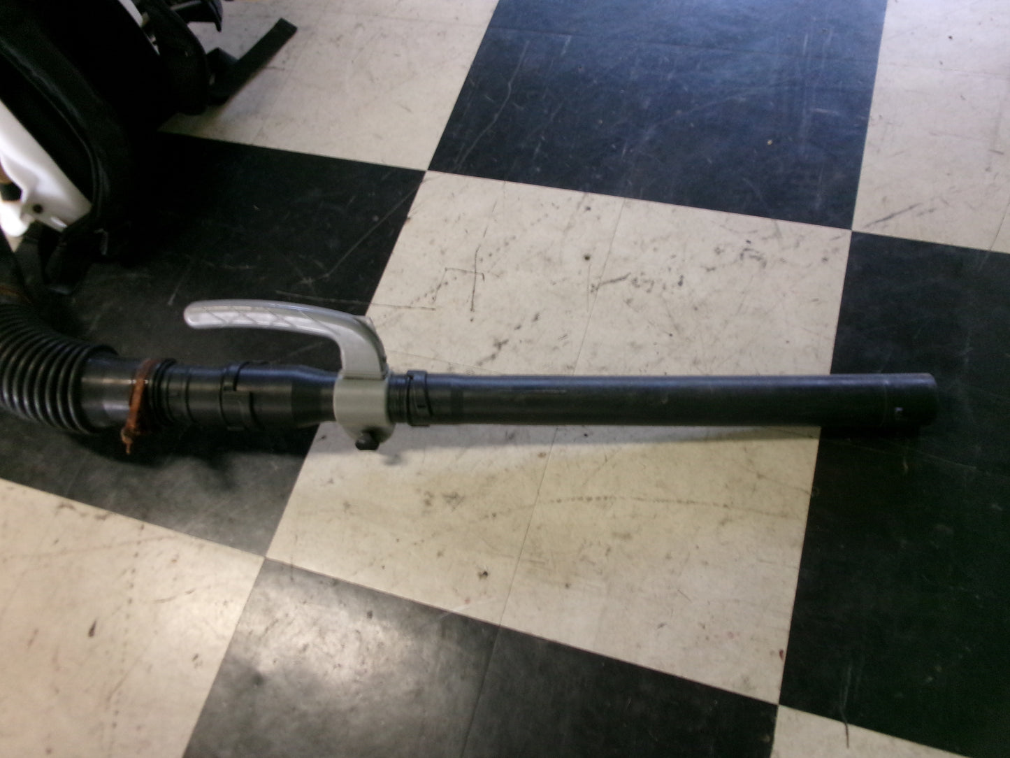 【不具合品】クボタ　中古　動力散布機　DKJ6000G-26　26L