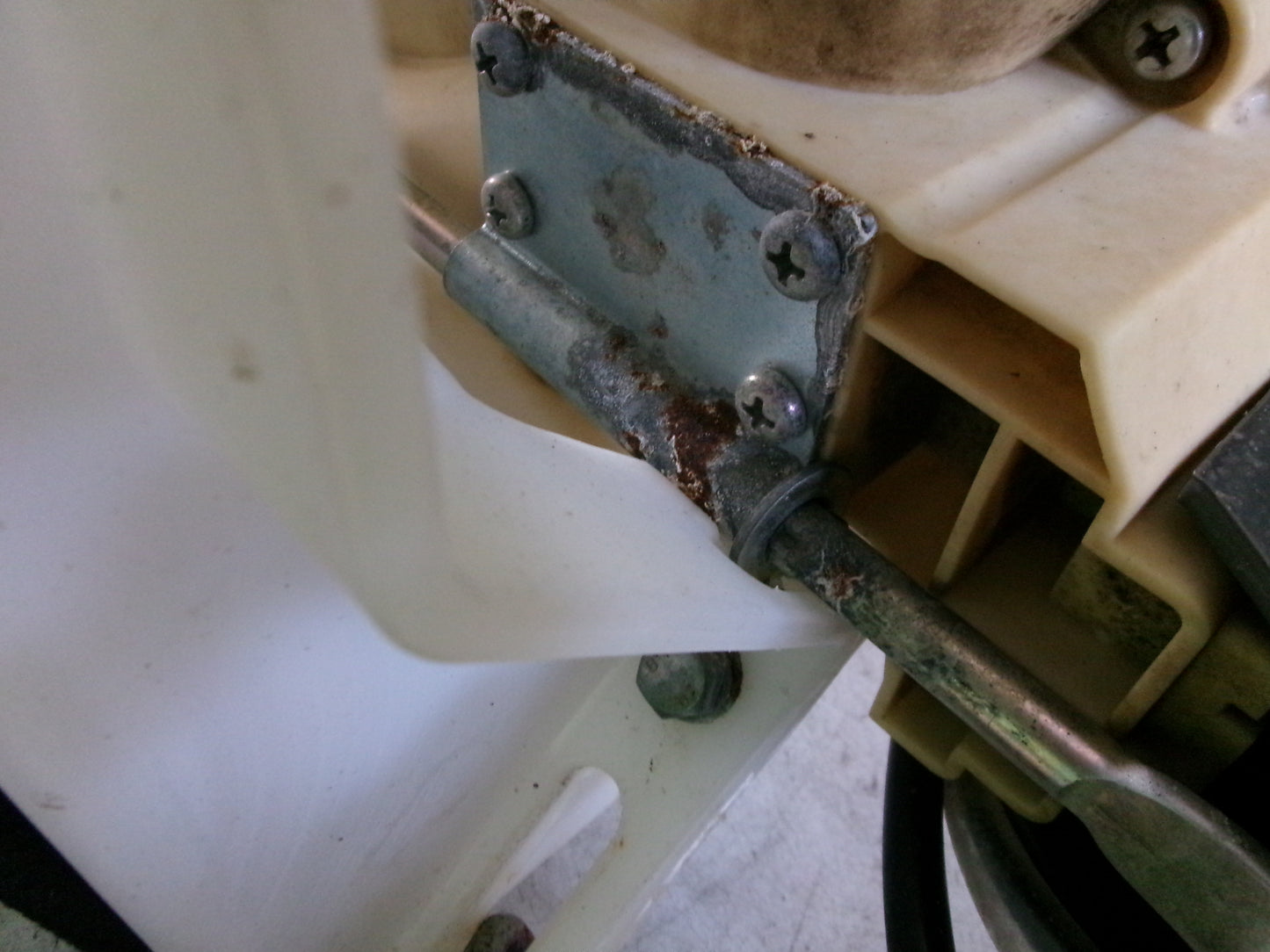 【不具合品】クボタ　中古　動力散布機　DKJ6000G-26　26L