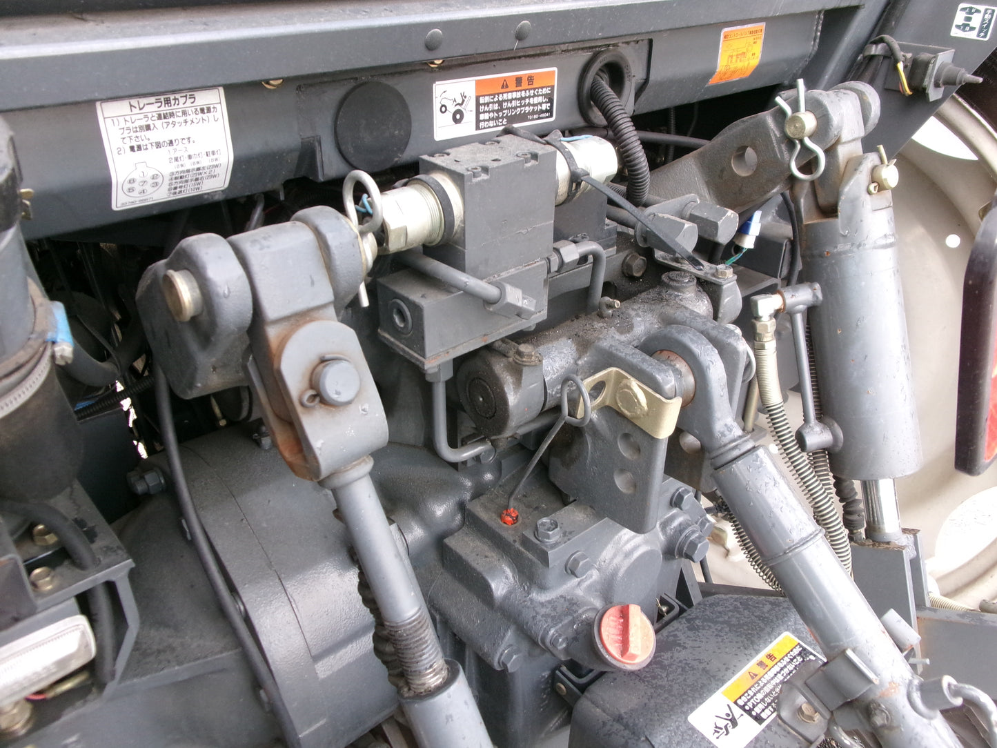 【年末限定特価】クボタ　中古　トラクター　本体のみ　65馬力　M1-65DT