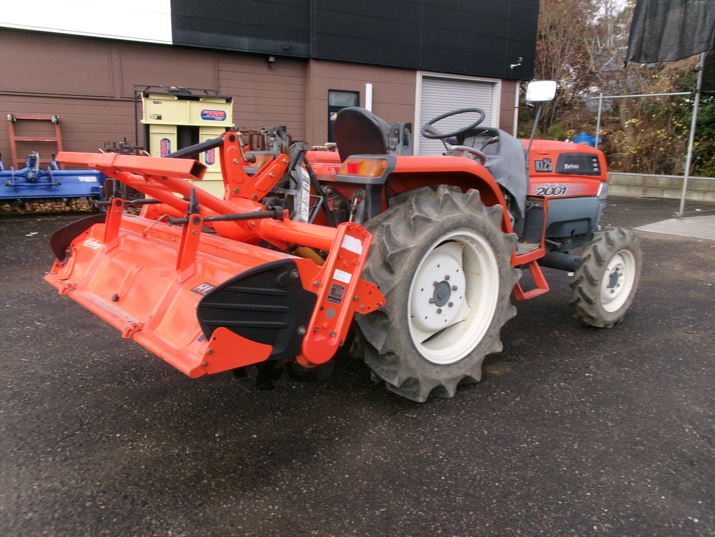 【決算セール特価】クボタ　中古　トラクター　25馬力　KL-25