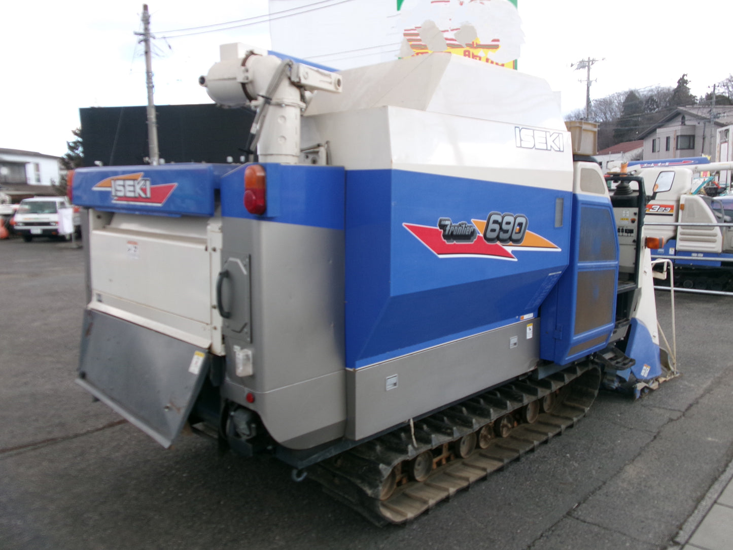 イセキ　中古　コンバイン　HFZ690G　ZAPLW　90馬力