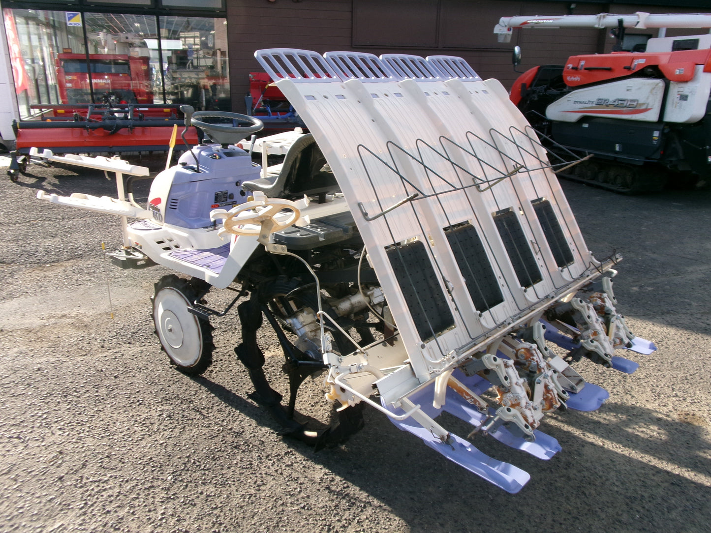 三菱　中古　田植機　LV4