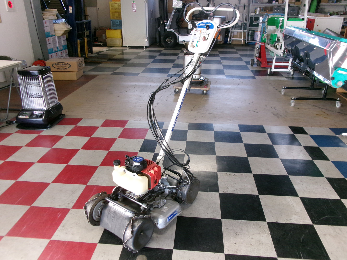 イセキ 中古 スパイダーモア 法面 自走式 草刈機 SP431F