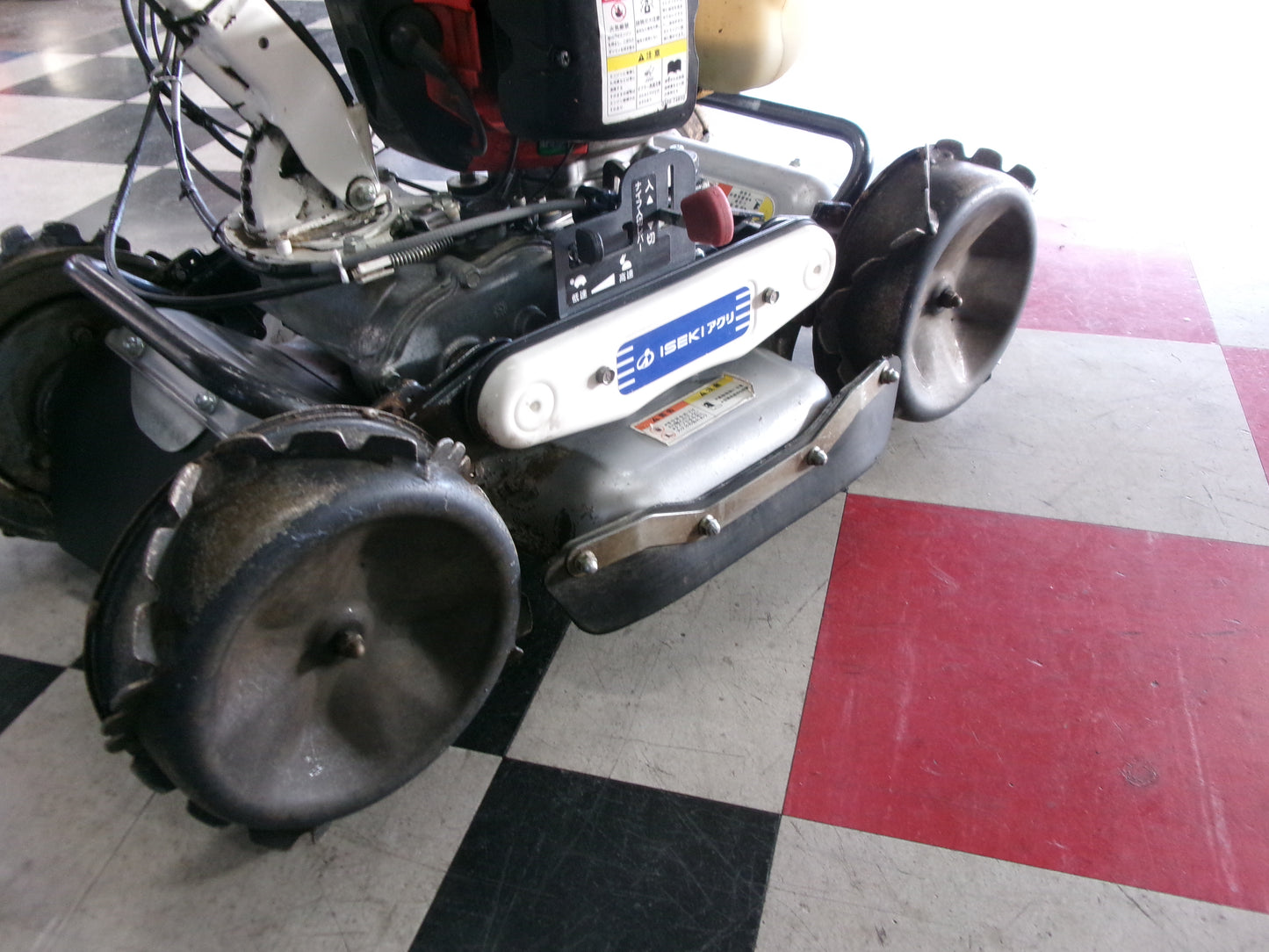 イセキ 中古 スパイダーモア 法面 自走式 草刈機 SP431F