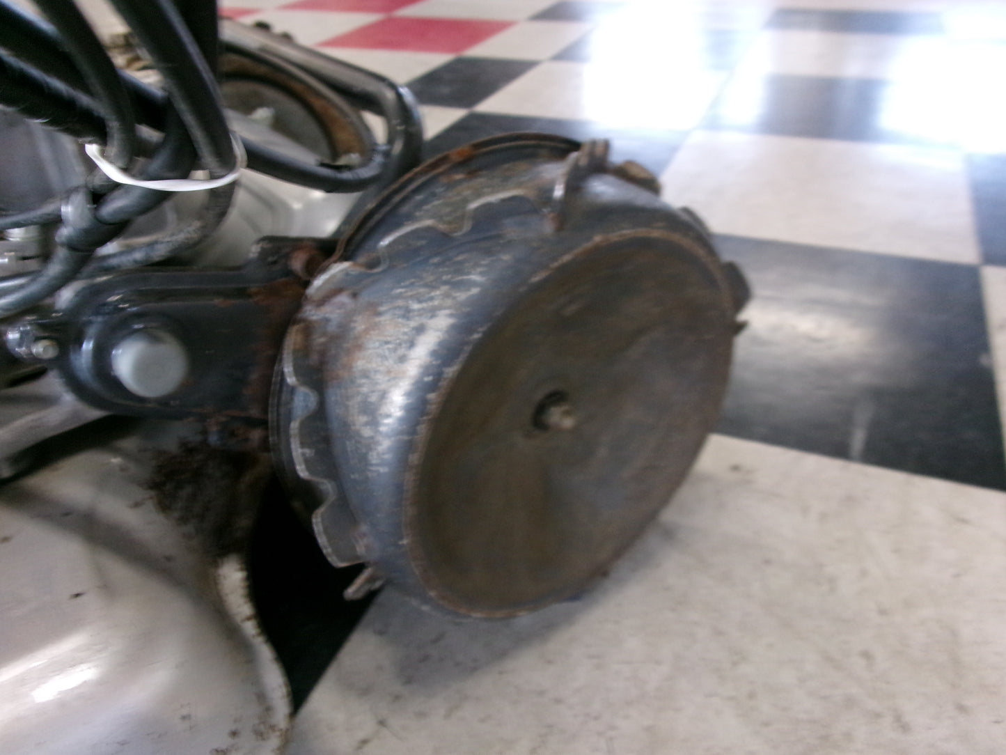 イセキ 中古 スパイダーモア 法面 自走式 草刈機 SP431F