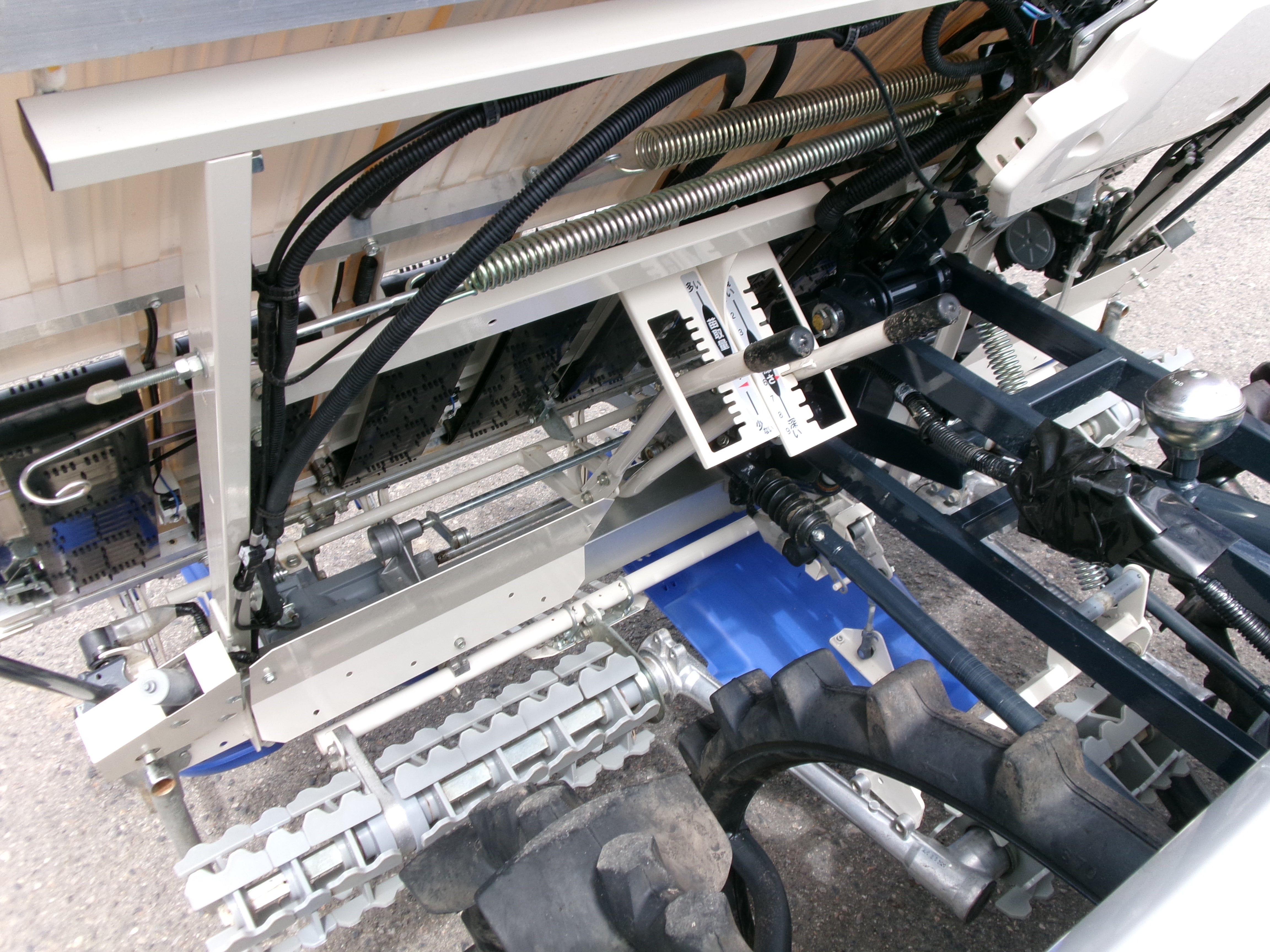 イセキ 中古 田植機 NP60G-SL8 6条 – 農キング