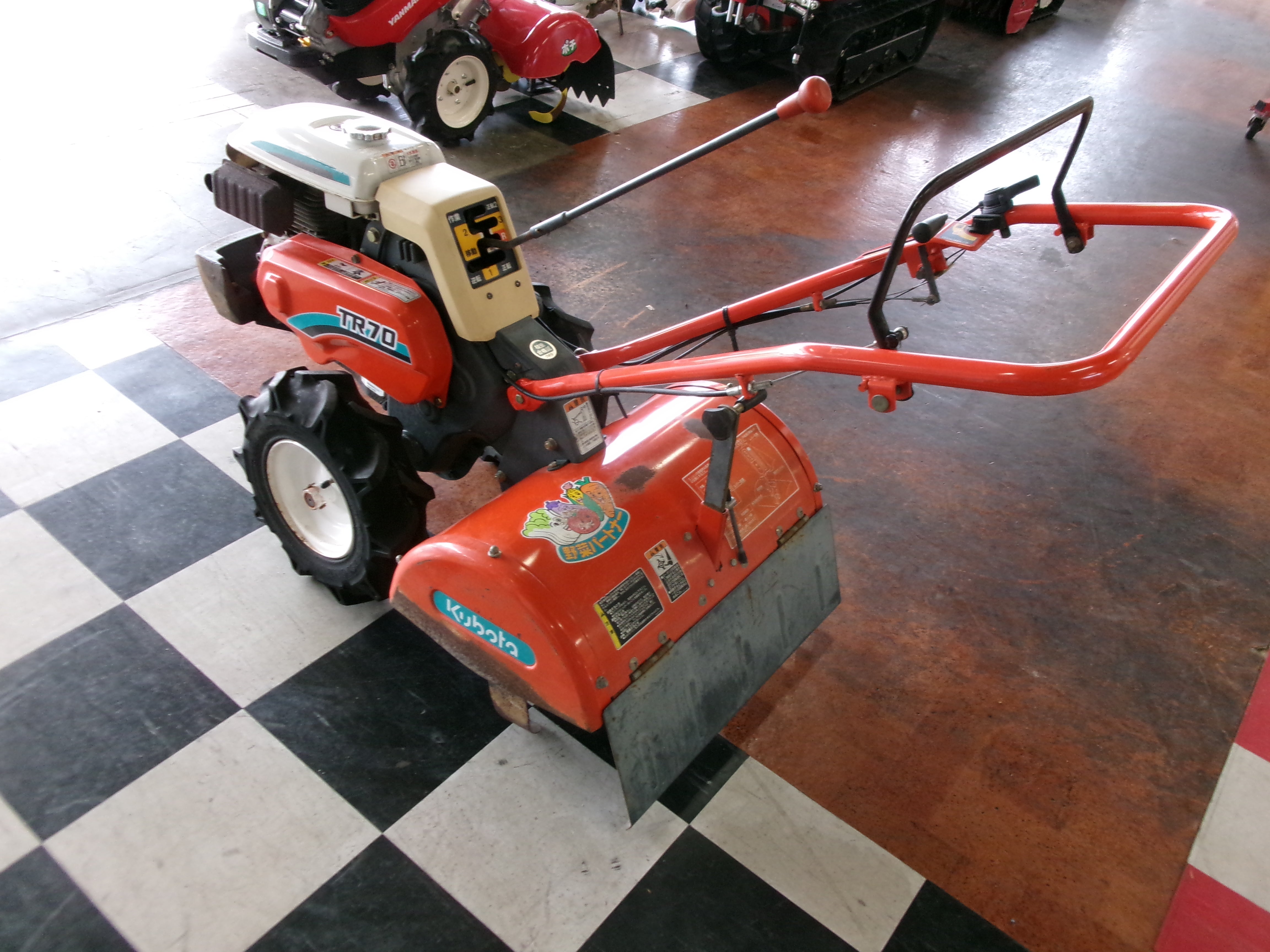 【福岡県みやま市】動画有り　クボタ 管理機 TR70 ガソリン 6.2馬力 SOLD OUT】クボタ 耕運機 管理機 TRS70 陽菜 6.2馬力 ガソリン【清掃