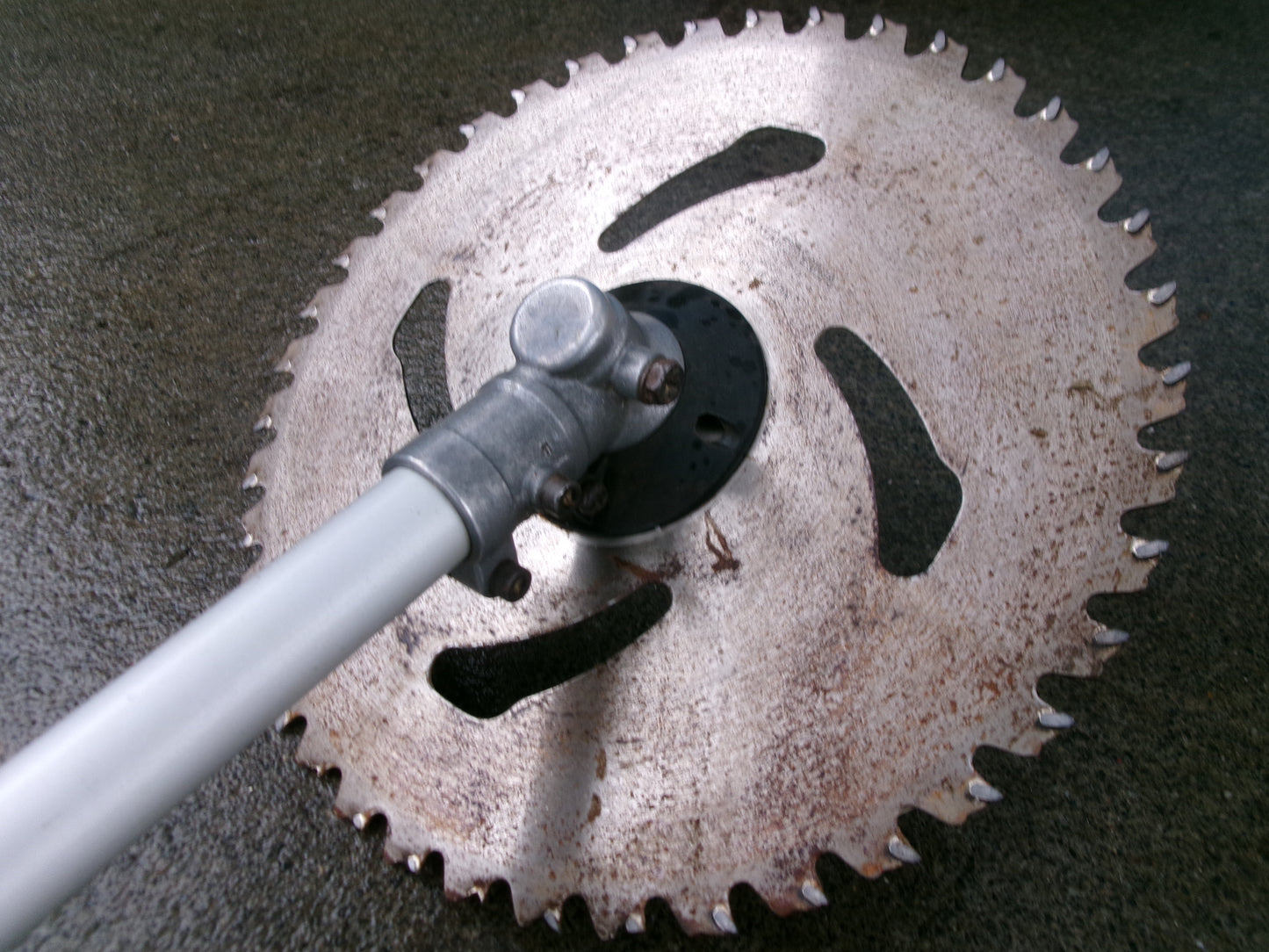 シンダイワ  中古  背負い式  刈払機  SK240-SP