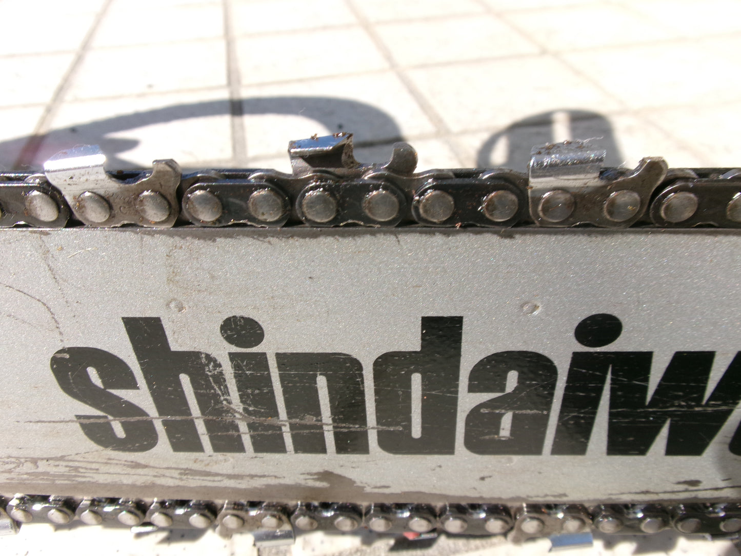 シンダイワ  中古  エンジンチェンソー  E304D