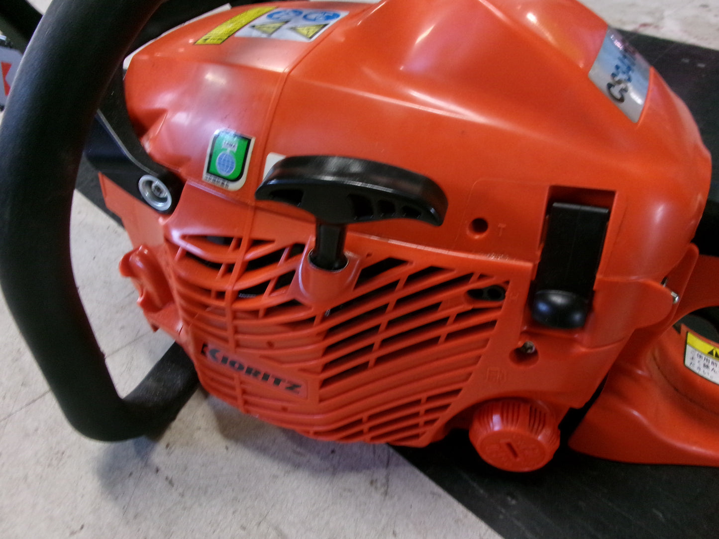 共立　中古　チェーンソー　CS3411G