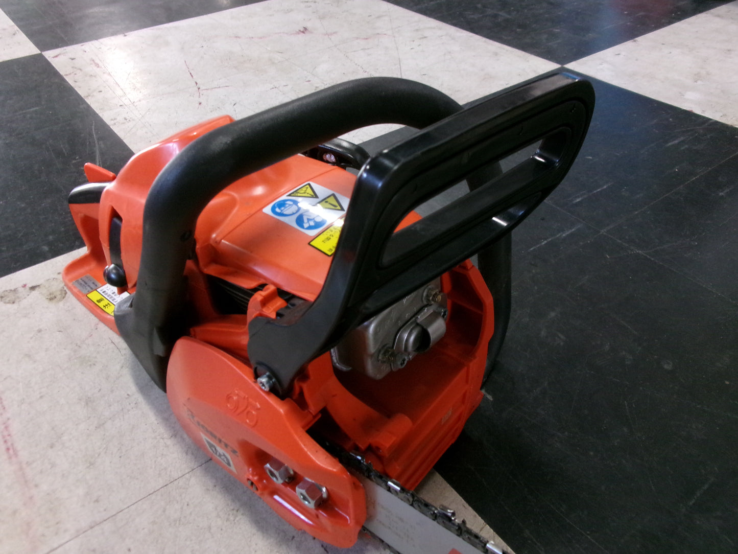 共立　中古　チェーンソー　CS3411G