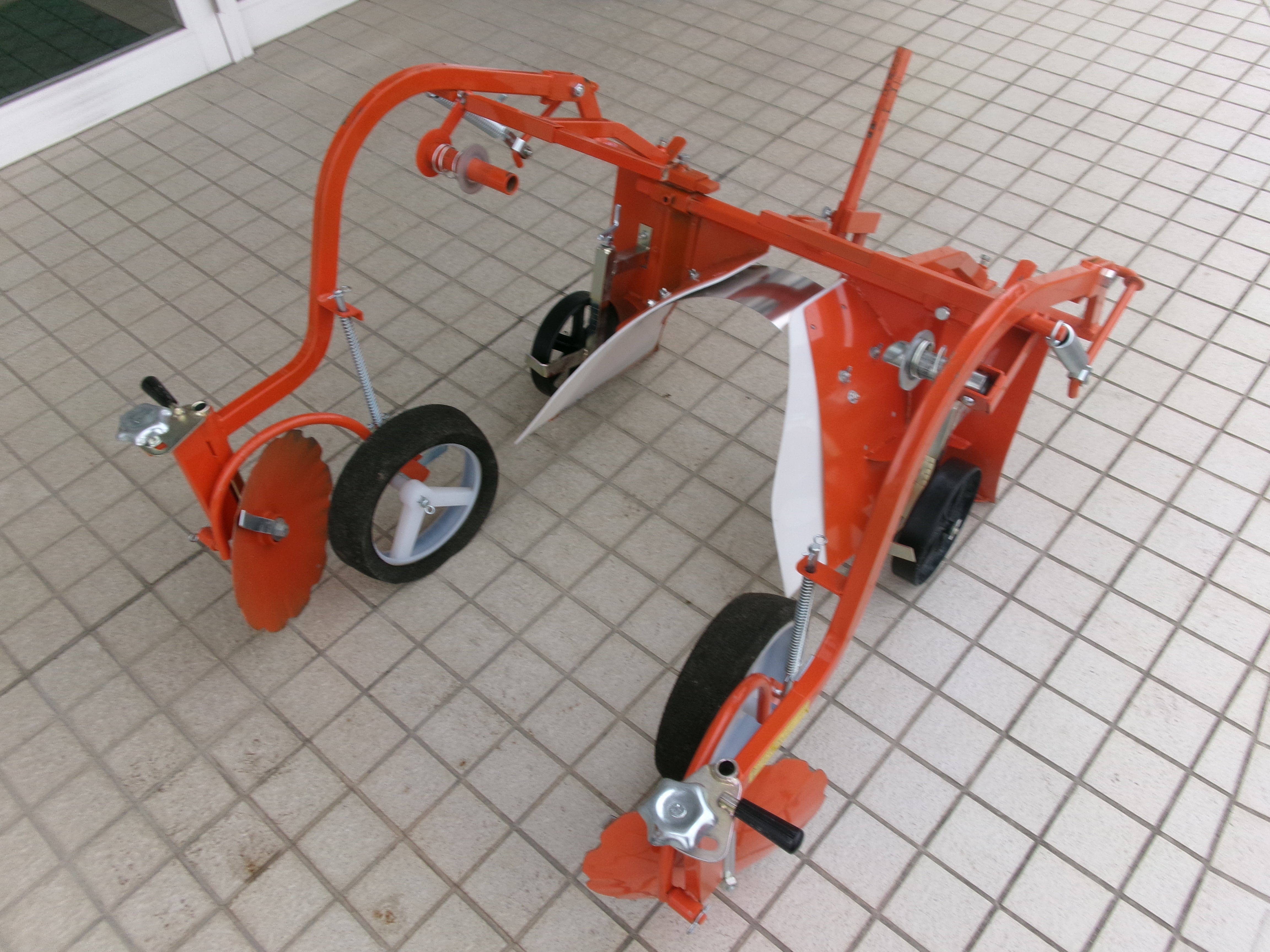 関東農機 中古 管理機 ヘルパーKK7 小畝マルチセット 他アタッチメント