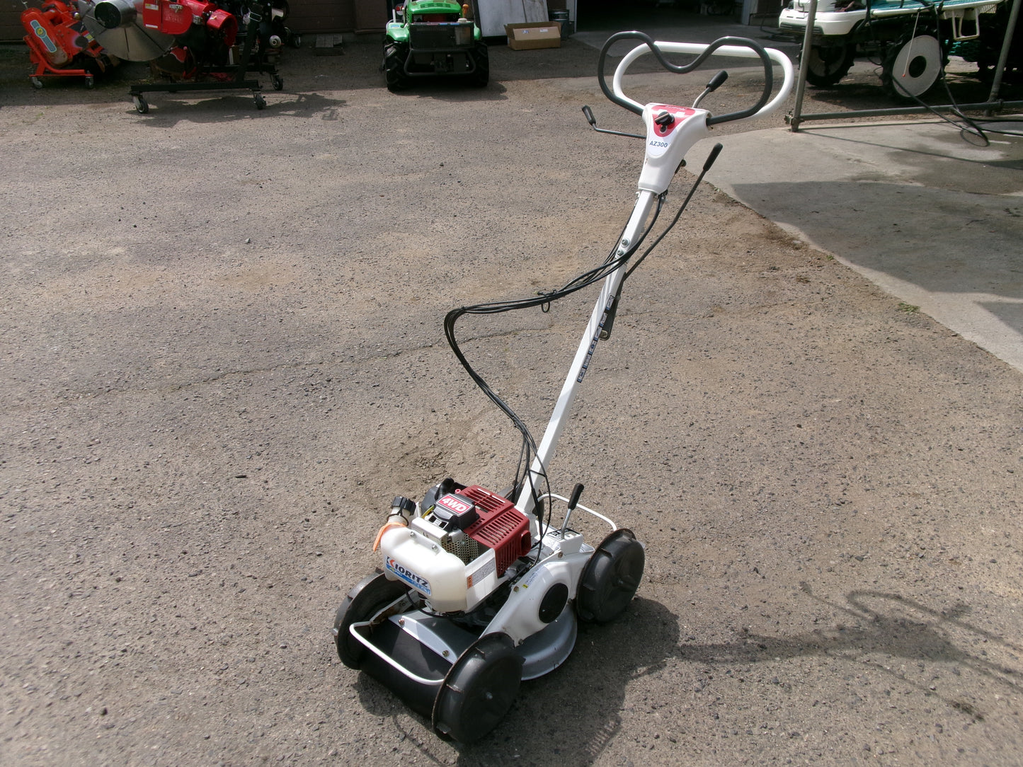 共立  中古  スパイダーモア  AZ300