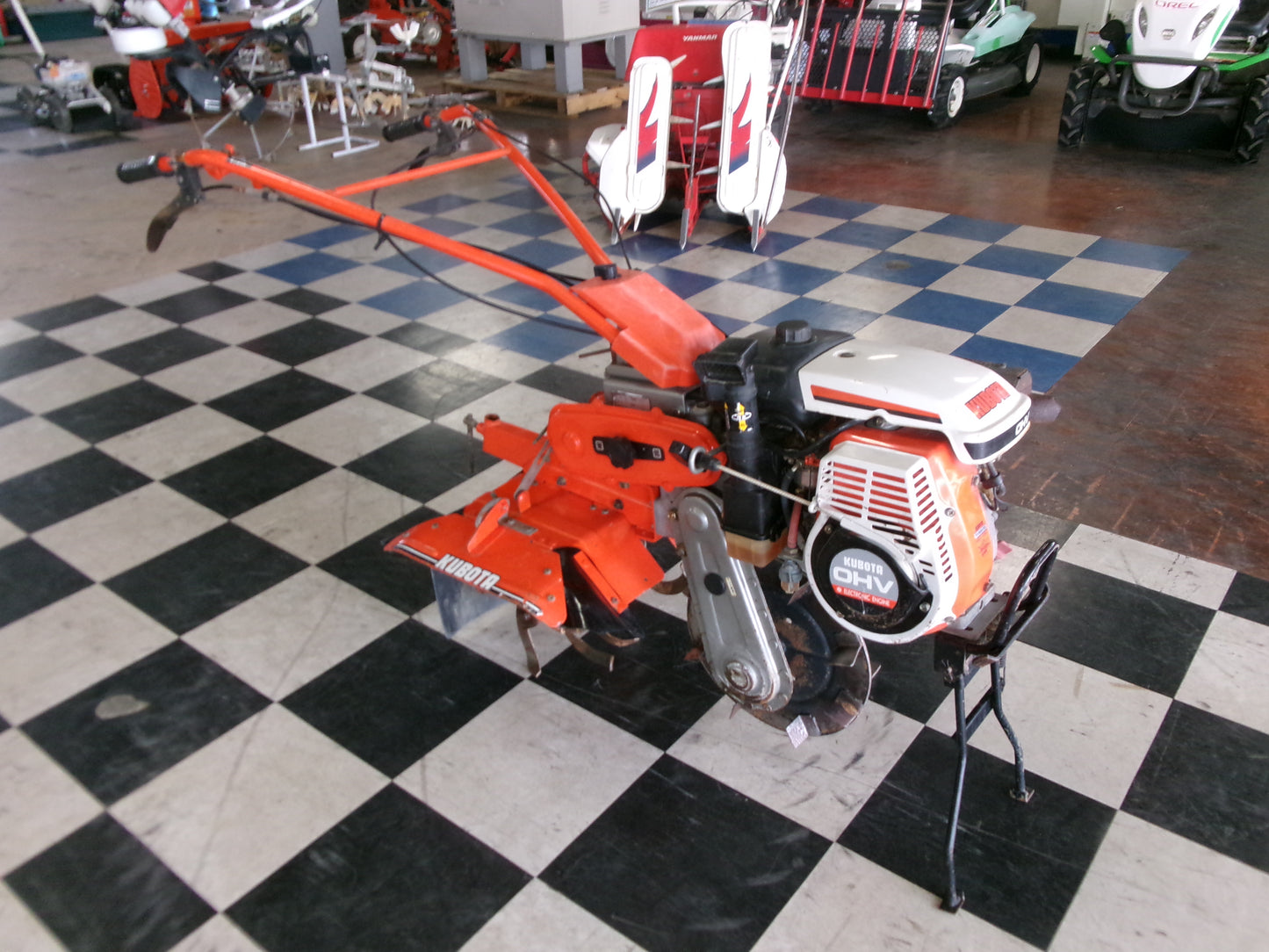 クボタ　中古　管理機　TS140