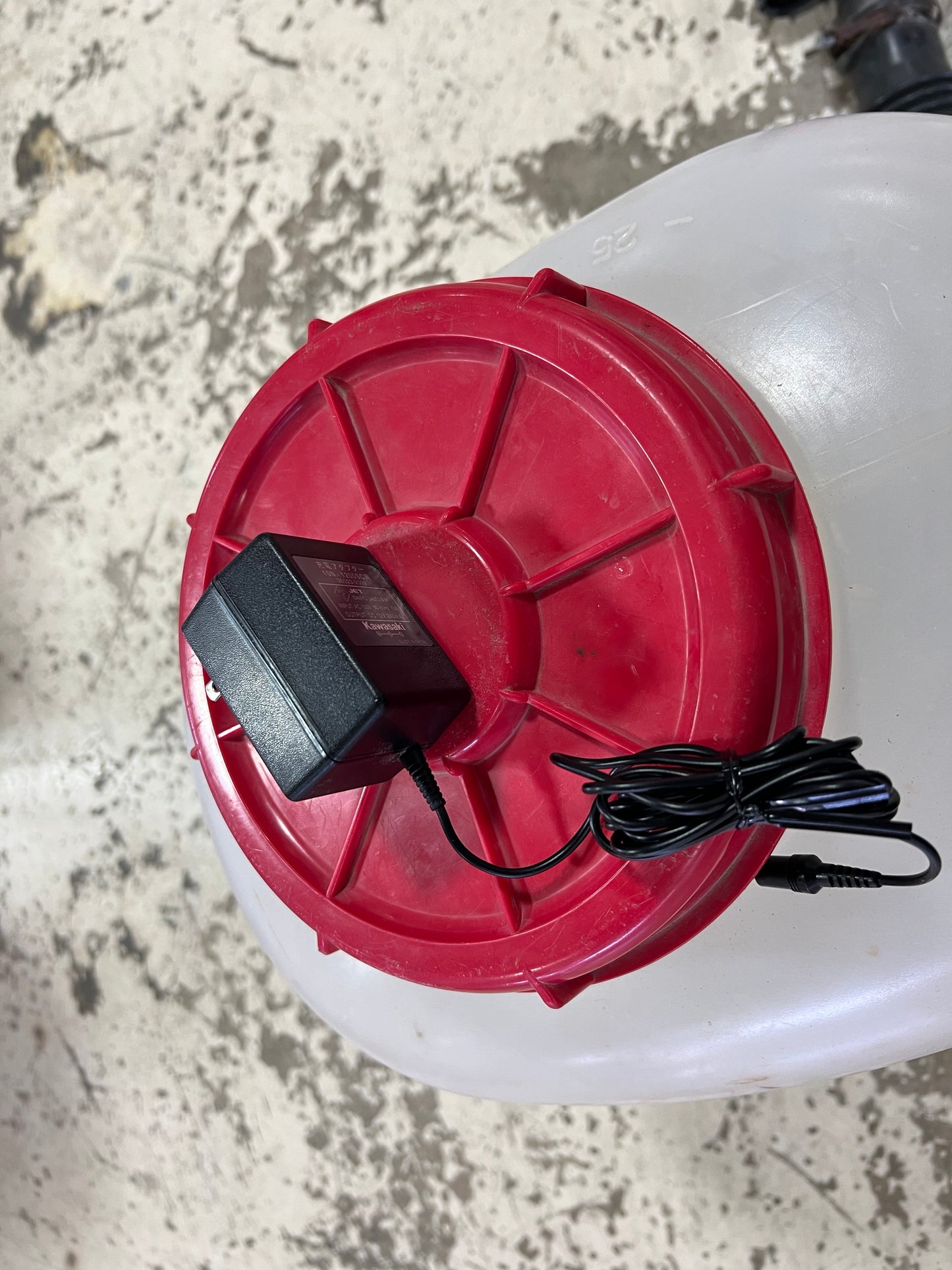 丸山　中古動力散布機　MDJ6000GT-26