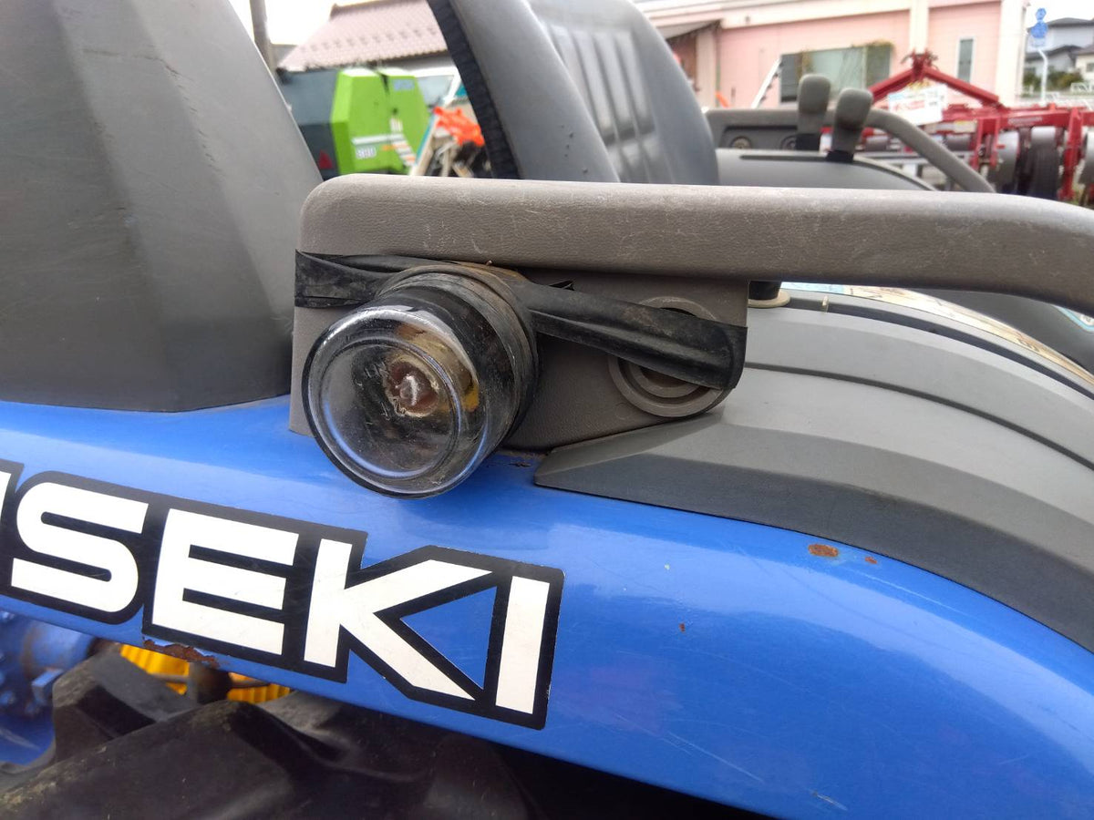 イセキ　中古　トラクター　20馬力　THS20-S