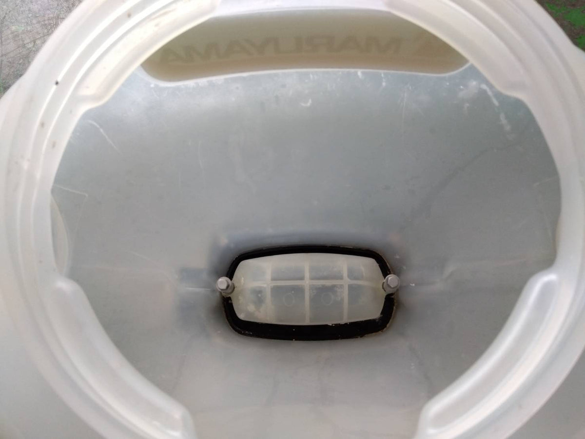 丸山　中古　背負動力散布機　MDJ4001-13