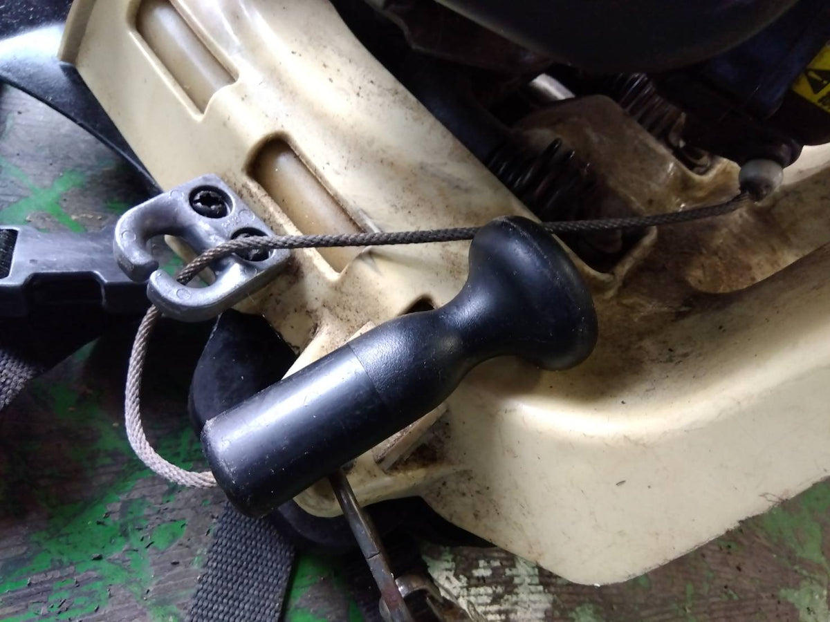 ゼノア　中古　背負刈払機　BKZ265EZ