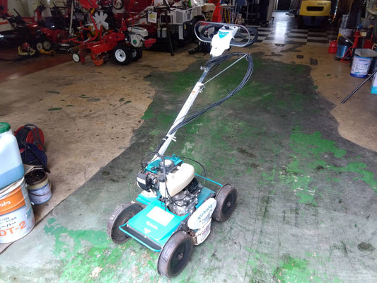 【ジャンク品】クボタ　中古　自走式草刈機　GC-K401EX
