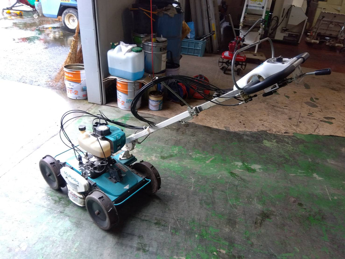 【ジャンク品】クボタ　中古　自走式草刈機　GC-K401EX