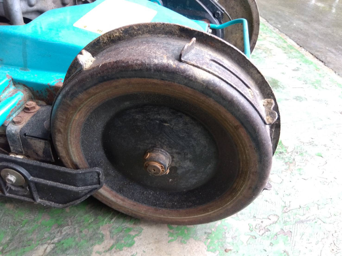 【ジャンク品】クボタ　中古　自走式草刈機　GC-K401EX