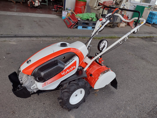 クボタ　中古　耕耘機　TRS600