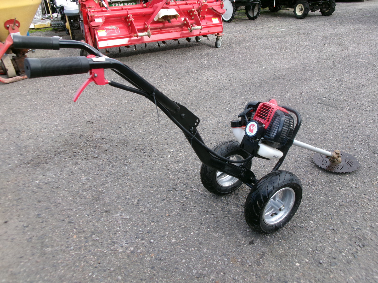 BIGM 丸山  中古  手押し刈払機  K-28T