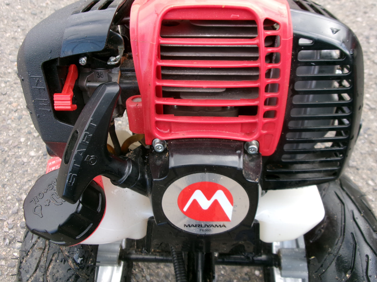 BIGM 丸山  中古  手押し刈払機  K-28T