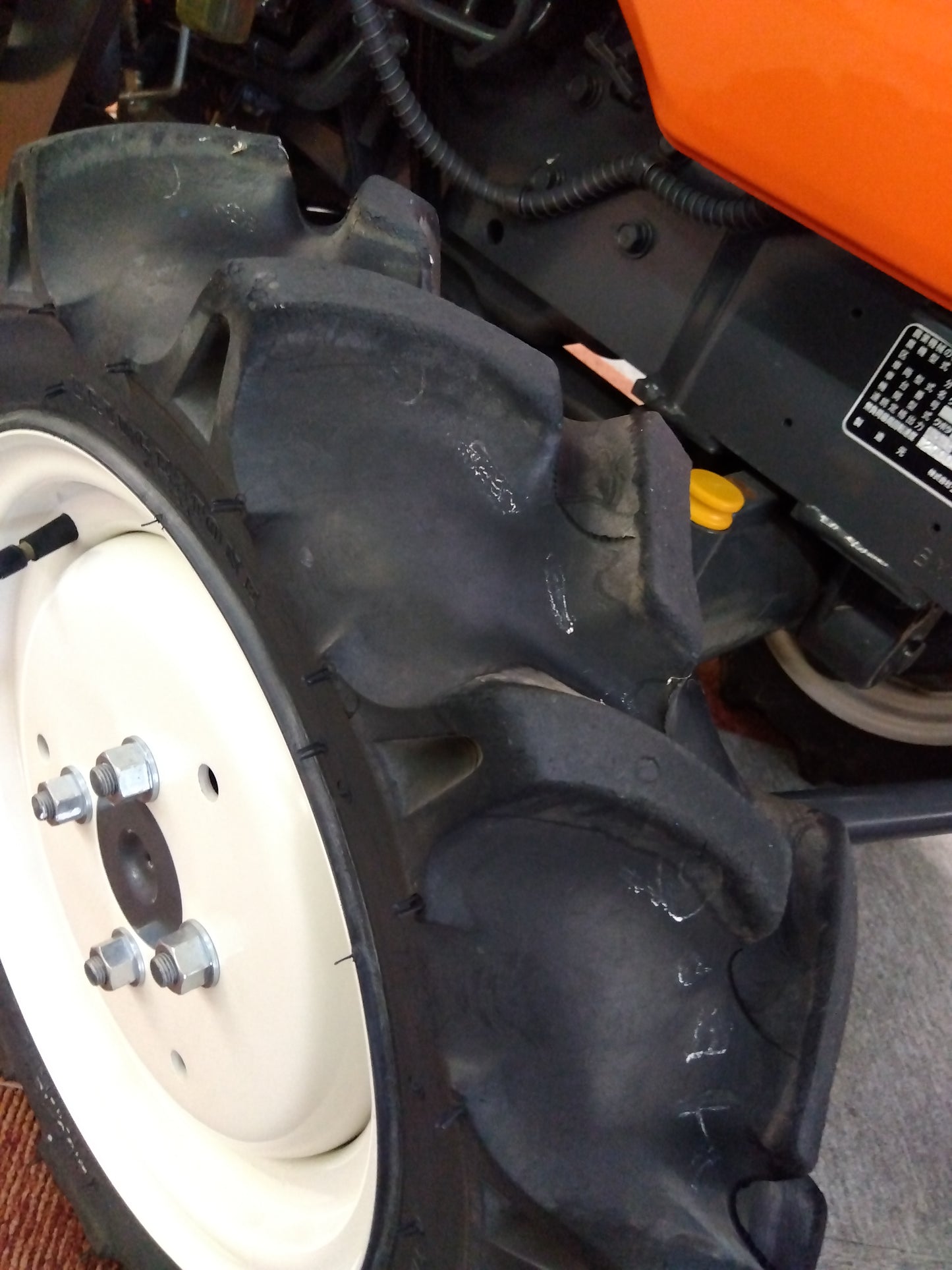 クボタ　中古　トラクター+ショベルローダ　JB13X+SLH130　「岩手店　70」