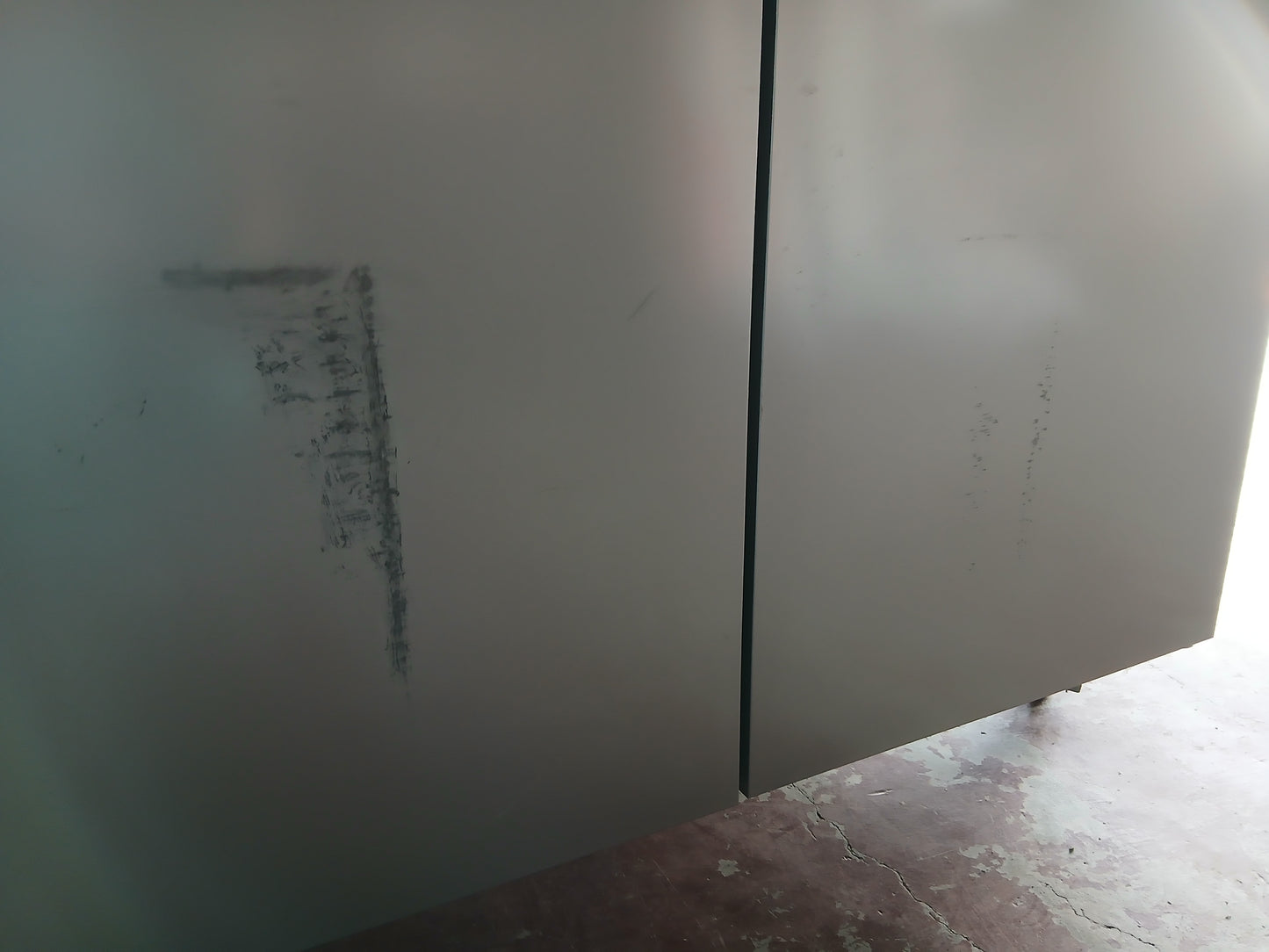 ジェニシス　中古　電気乾燥機　DSJ-110　【宮城2362】