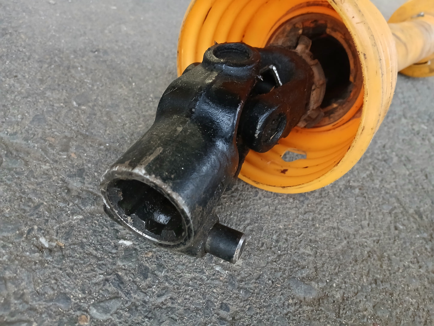 メーカー不明　中古　PTOジョイント 約700ｍｍ【宮城2430】