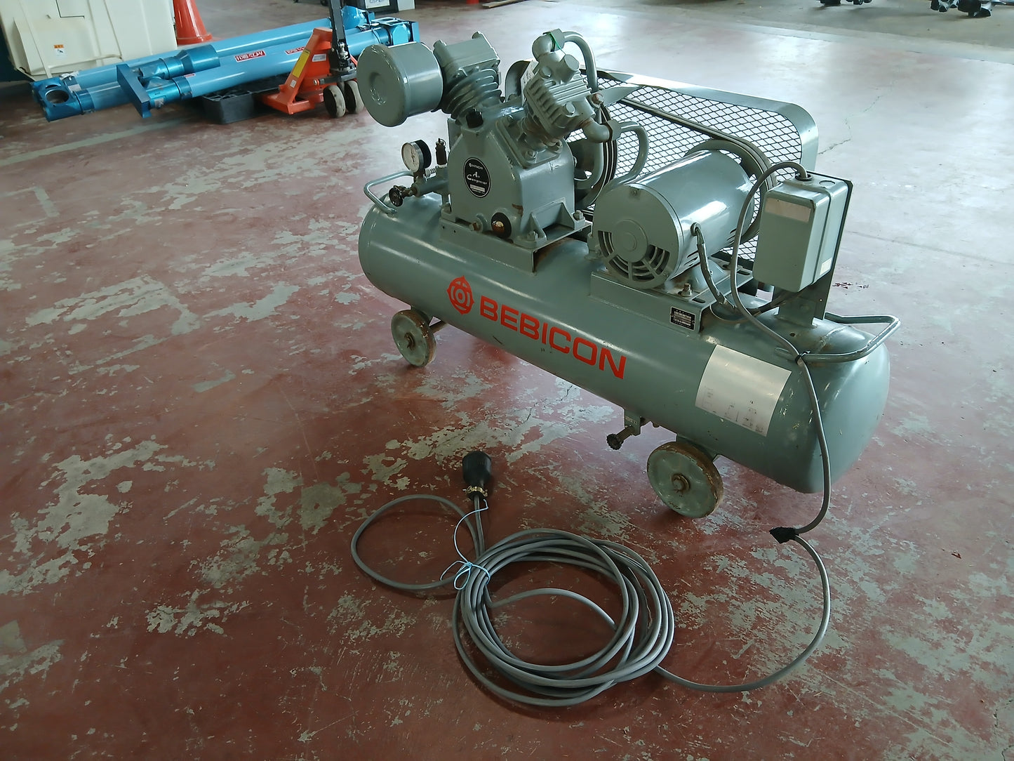 日立 中古 エアーコンプレッサー 2.2P-9.5T 50Hz 【宮城2558】