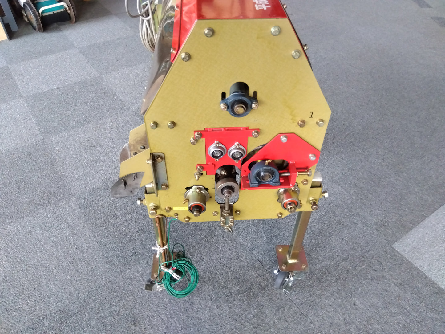 上越農機　里芋毛羽取機　SK-36AE　【岩手店339】