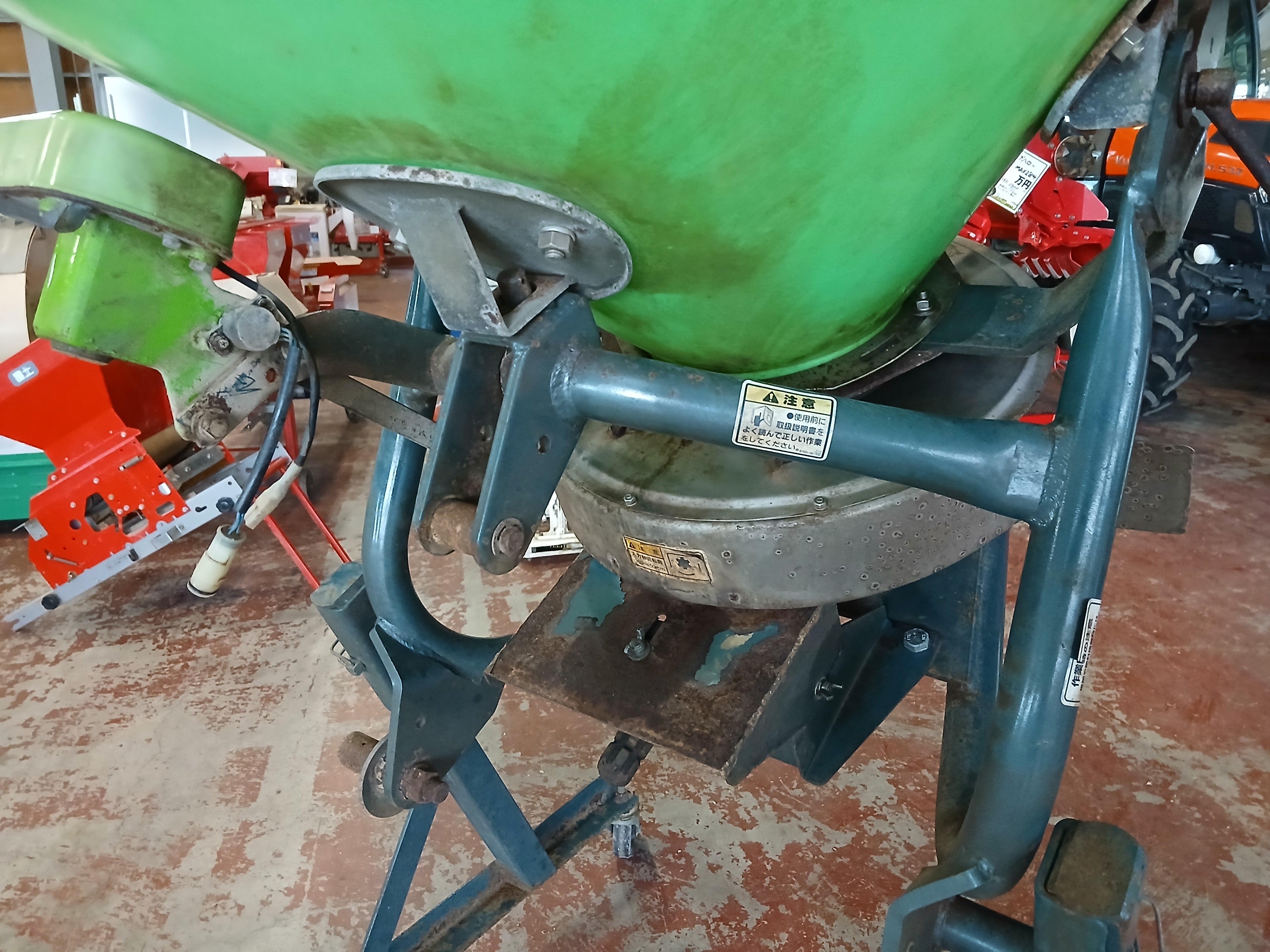 ニプロ 中古 ブロードキャスター MC07 スピナー式 電動開閉 【宮城2610