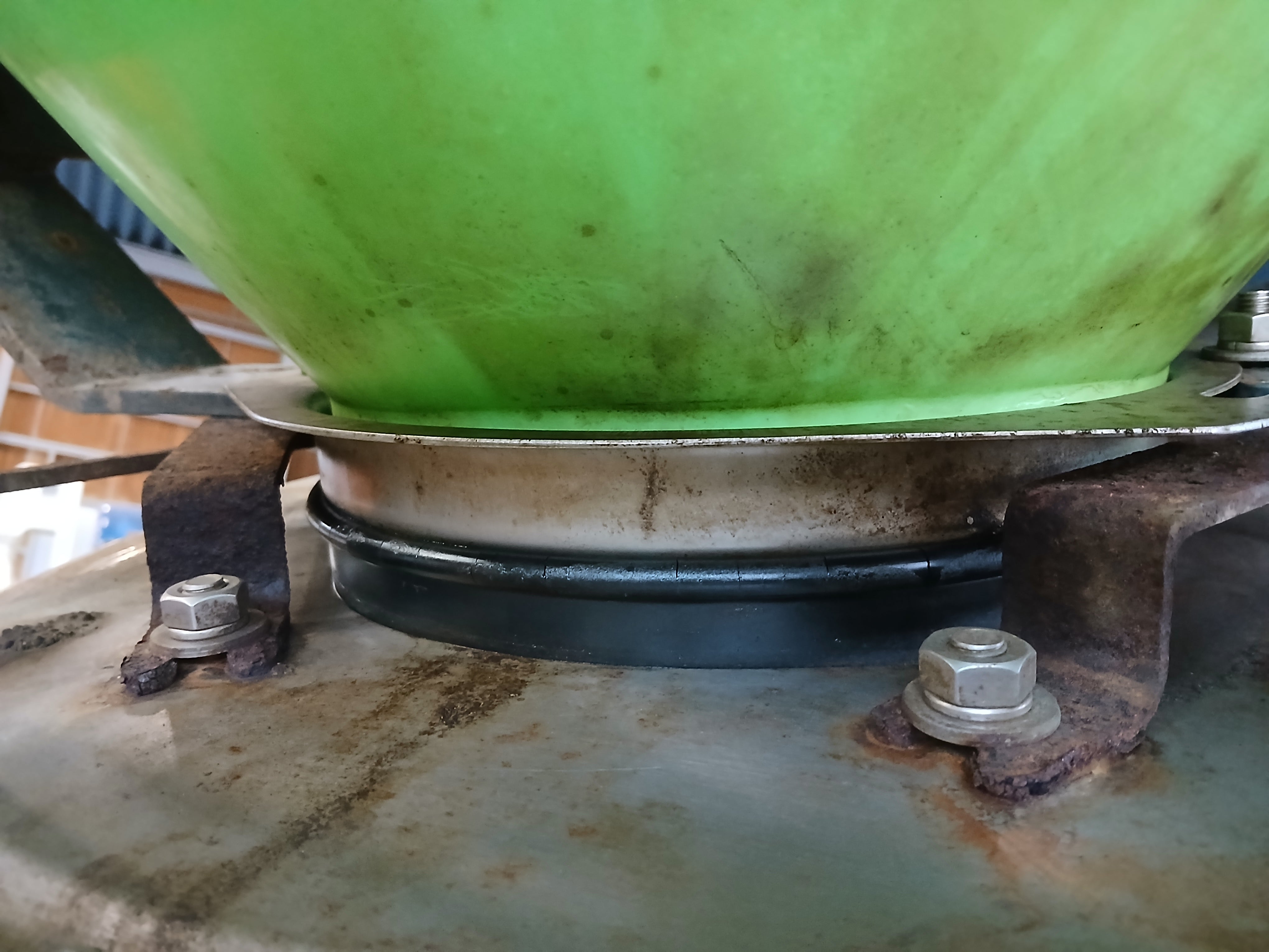 ニプロ 中古 ブロードキャスター MC07 スピナー式 電動開閉 【宮城2610