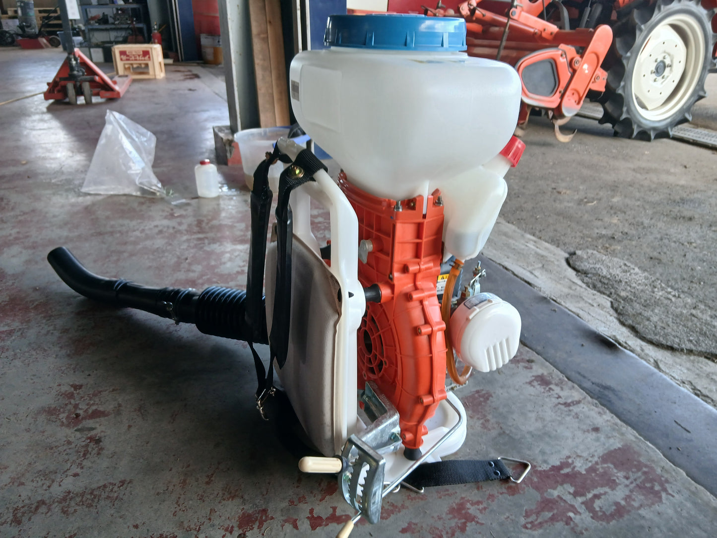 丸山製作所 中古 動力散布機 型式不明 【宮城2626】