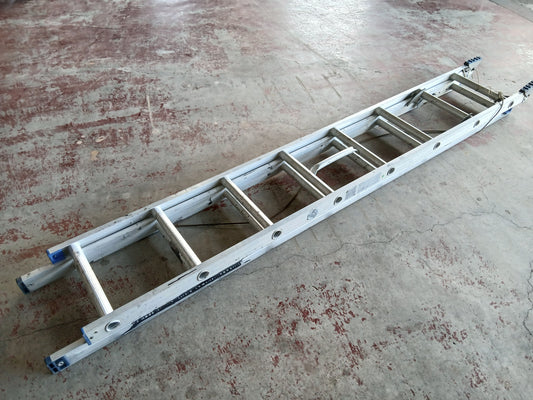 メーカー型式不明　中古　2連梯子　【宮城店2659】