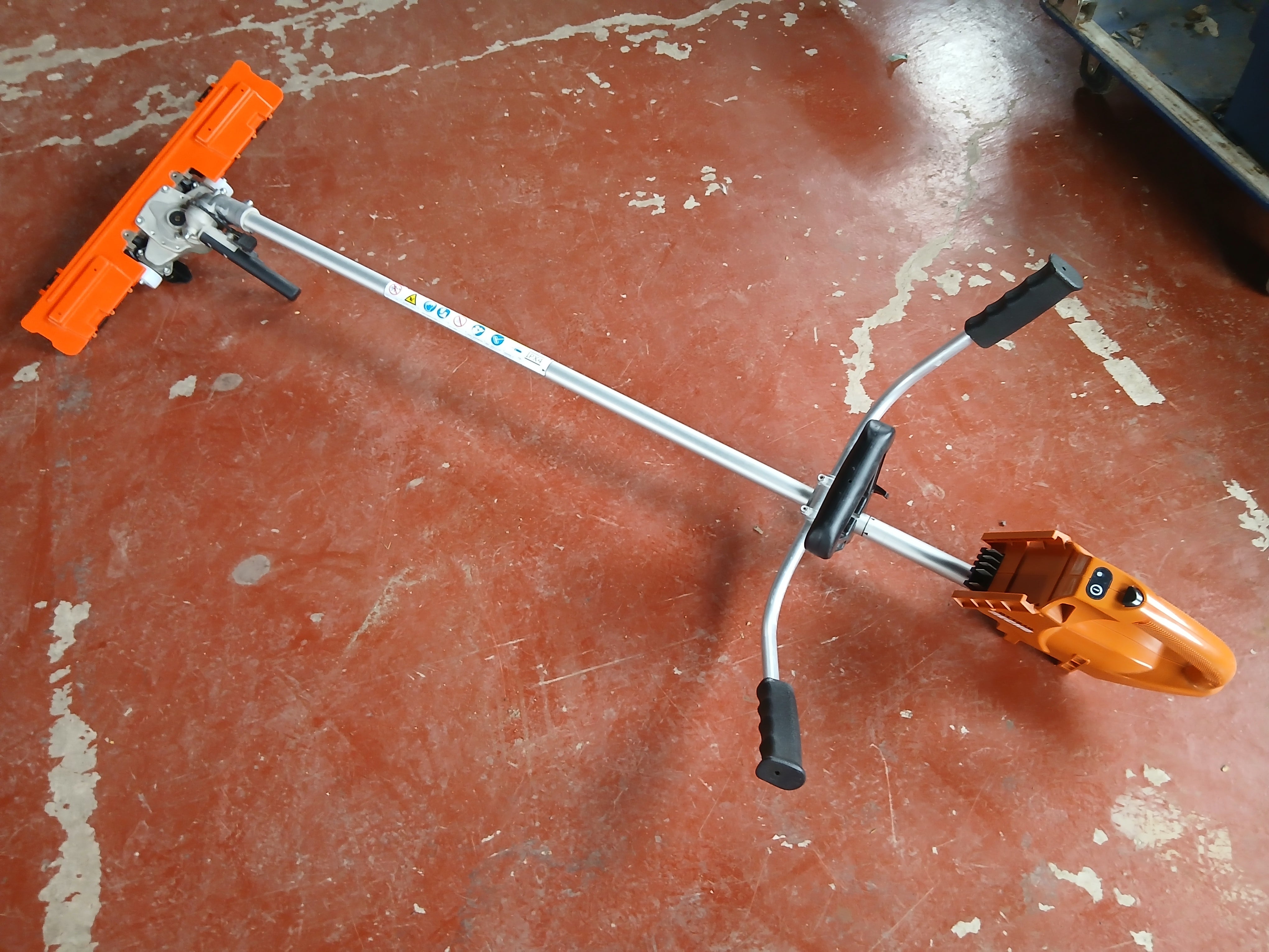 ECHO 中古 バッテリー式 バリカン BTT510 【宮城2691】 – 農キング ECHO 中古 バッテリー式 バリカン BTT510 【宮城2691】 – 農キング