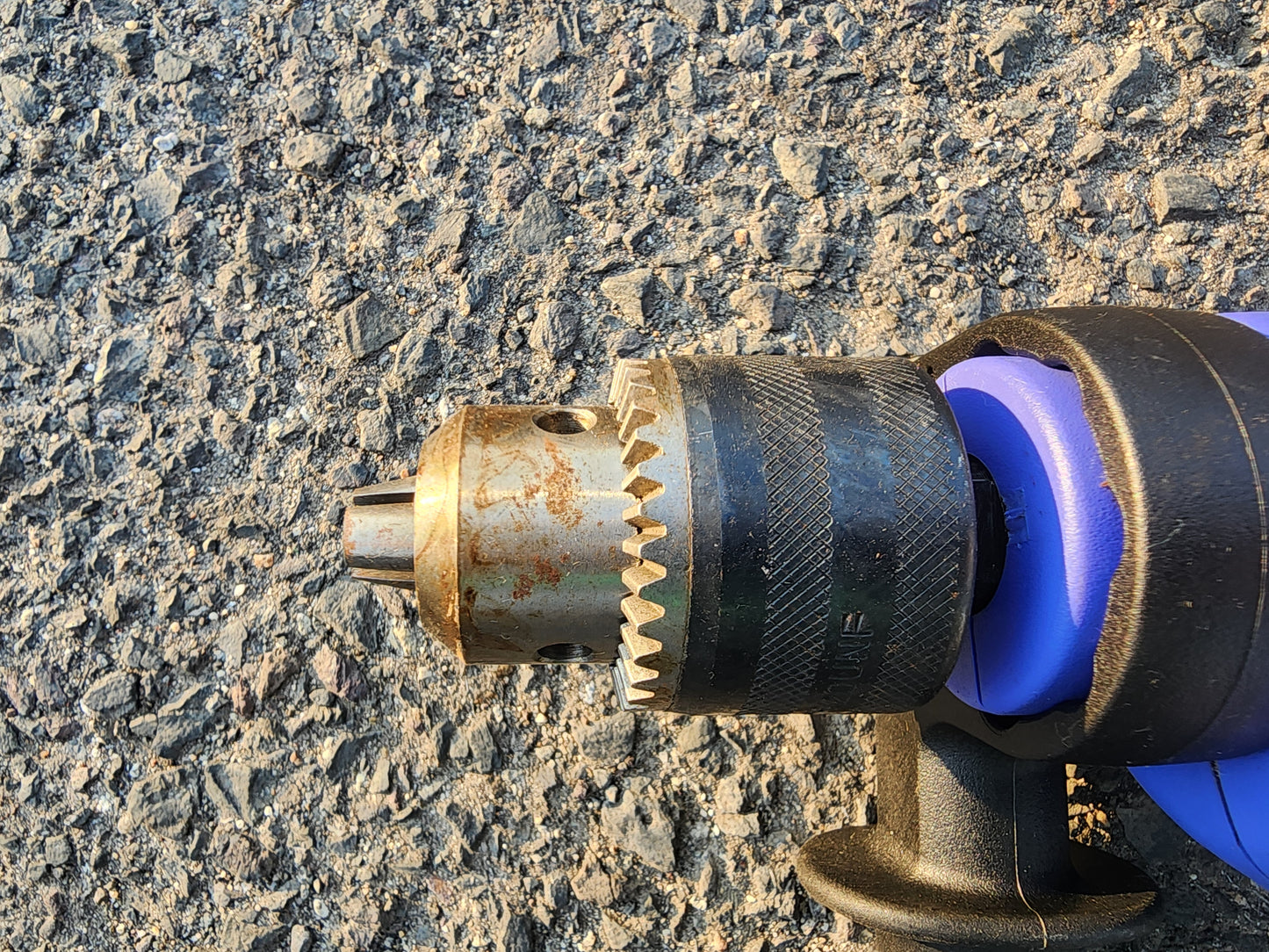 日立　中古　電動ドリル(振動)　FDV13V