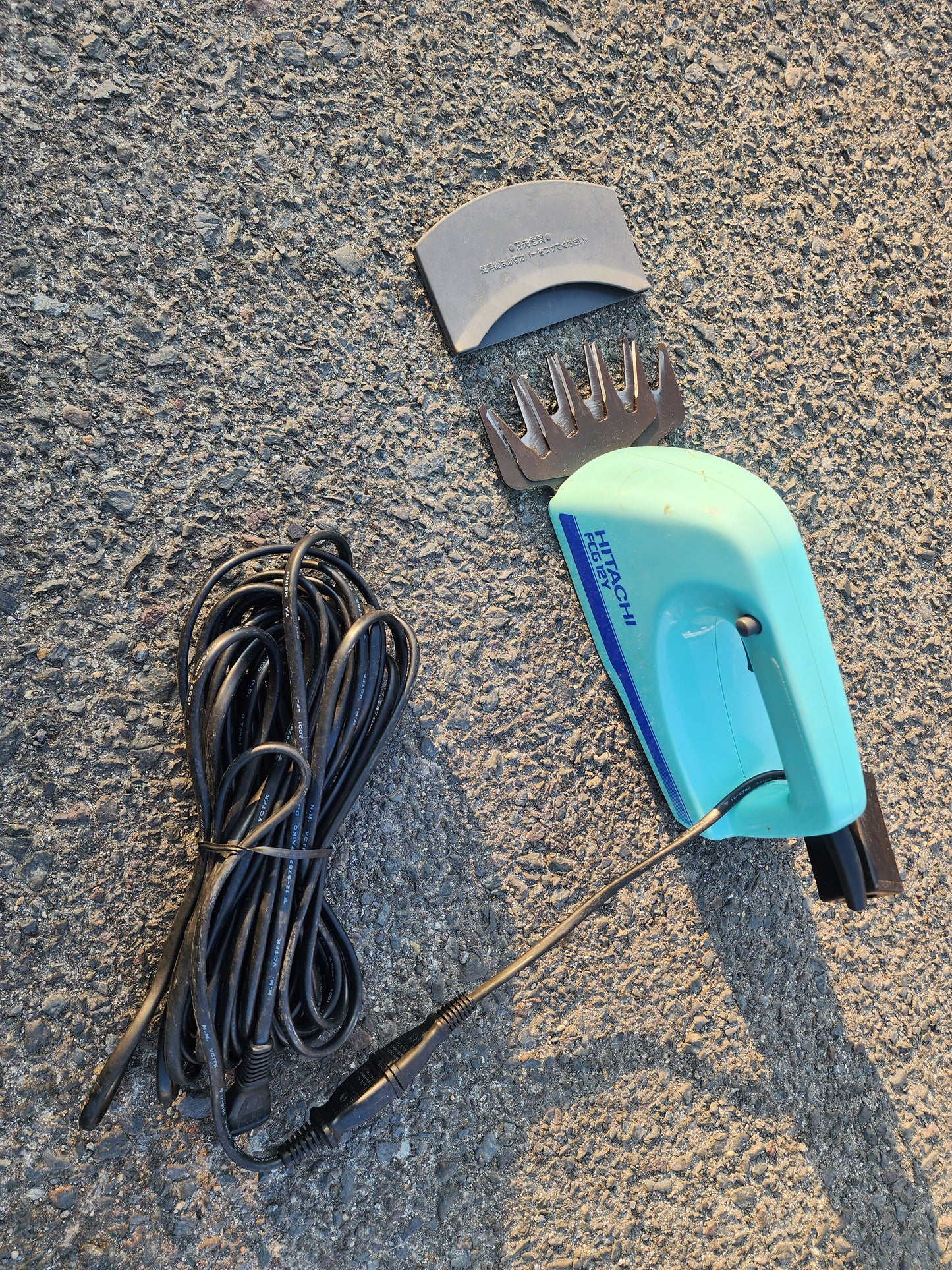 日立工機　中古　園芸バリカン(電動)　FCG12Y