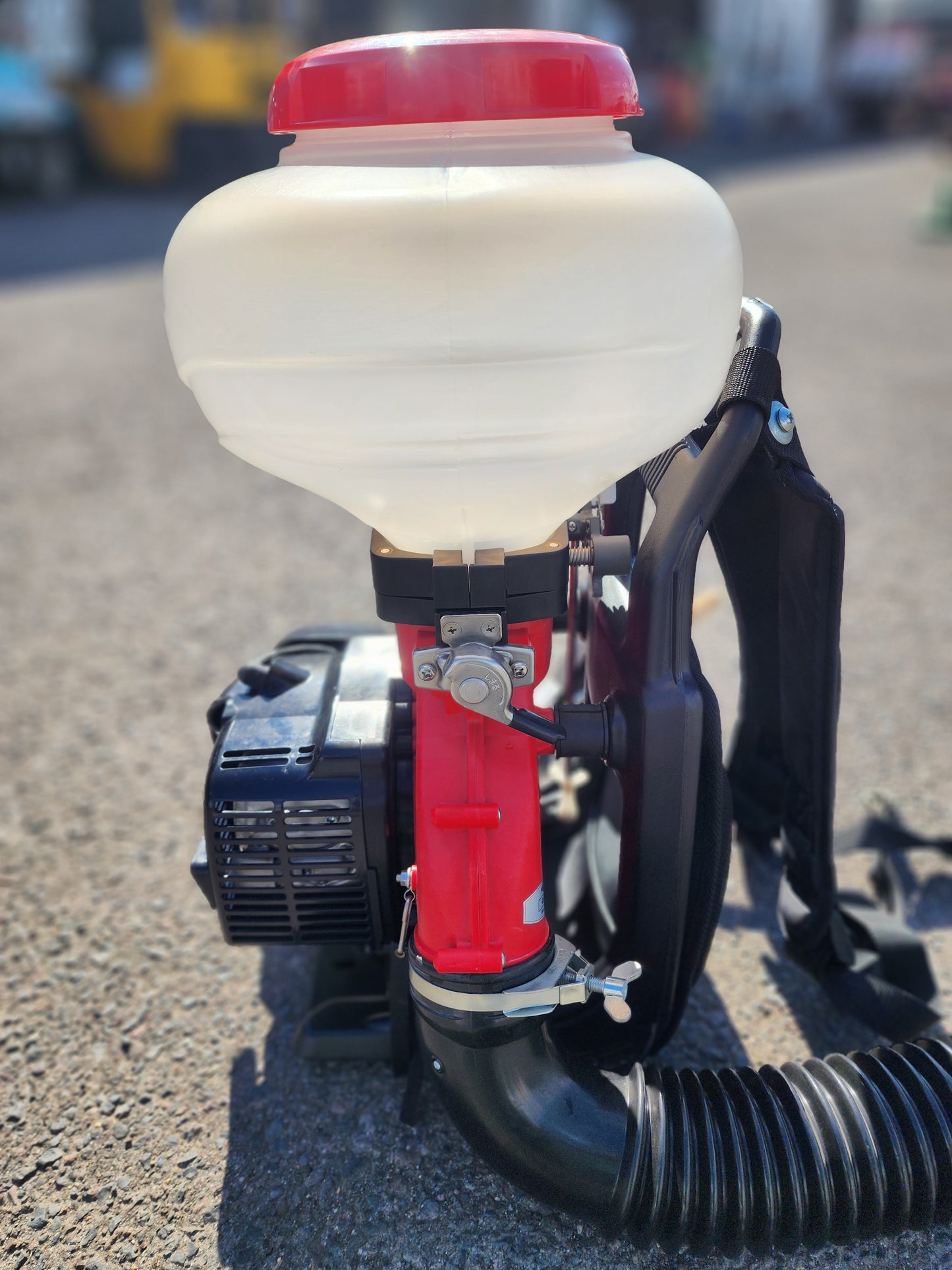マルナカ　中古　背負式動力散布機　MEM3510