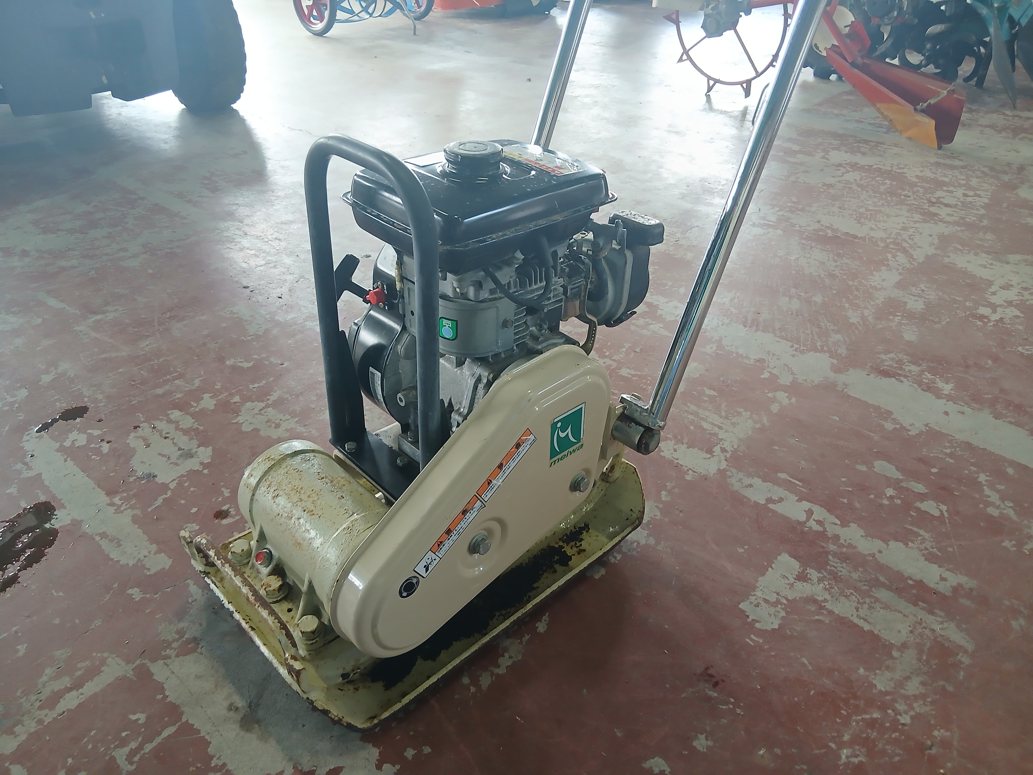 明和 中古 バイブロプレート KP-6 【宮城店2773】 – 農キング