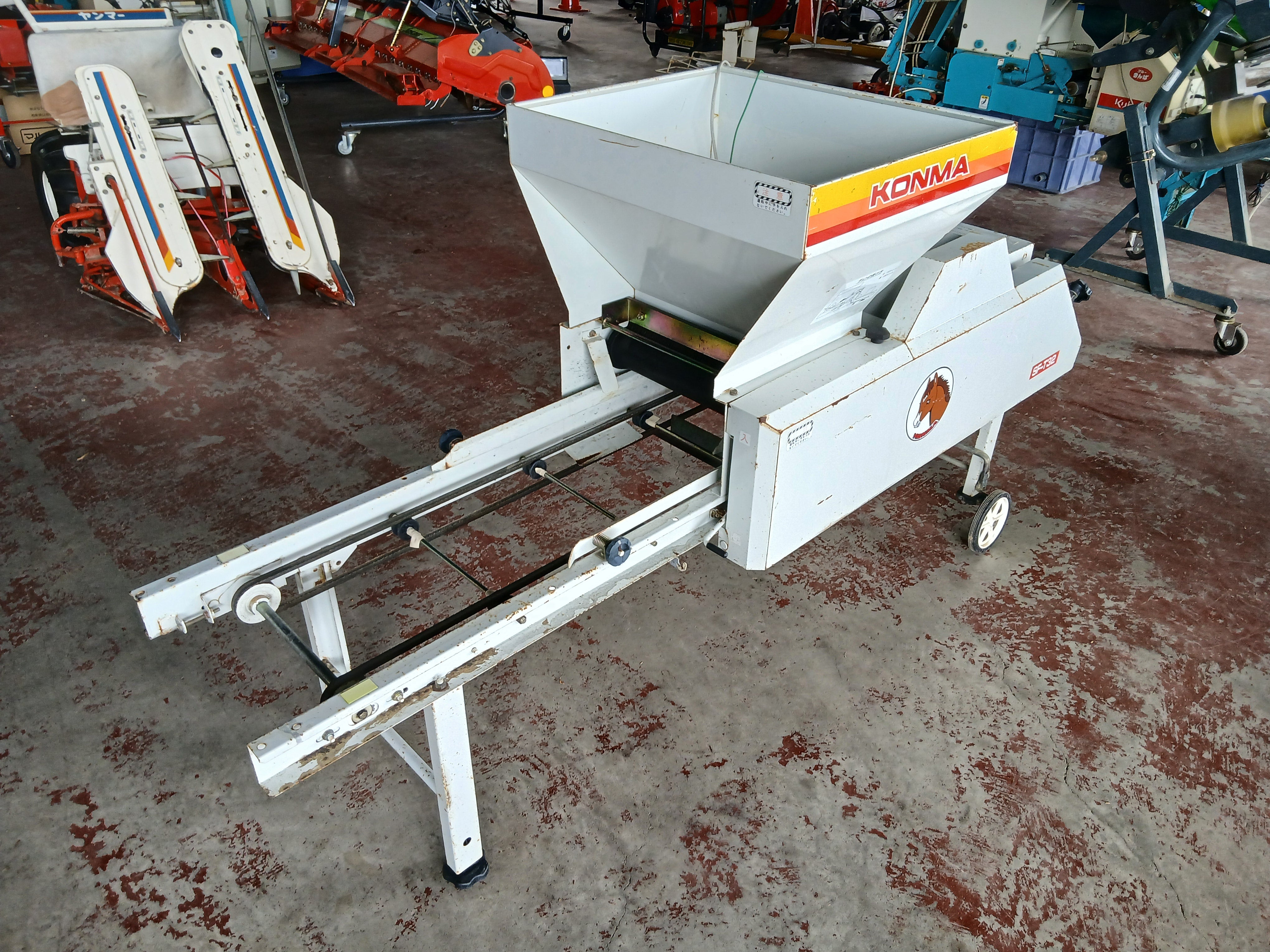 コンマ 中古 床土入れ機 SF-T32 【宮城2811】 – 農キング コンマ 中古 床土入れ機 SF-T32 【宮城2811】 – 農キング