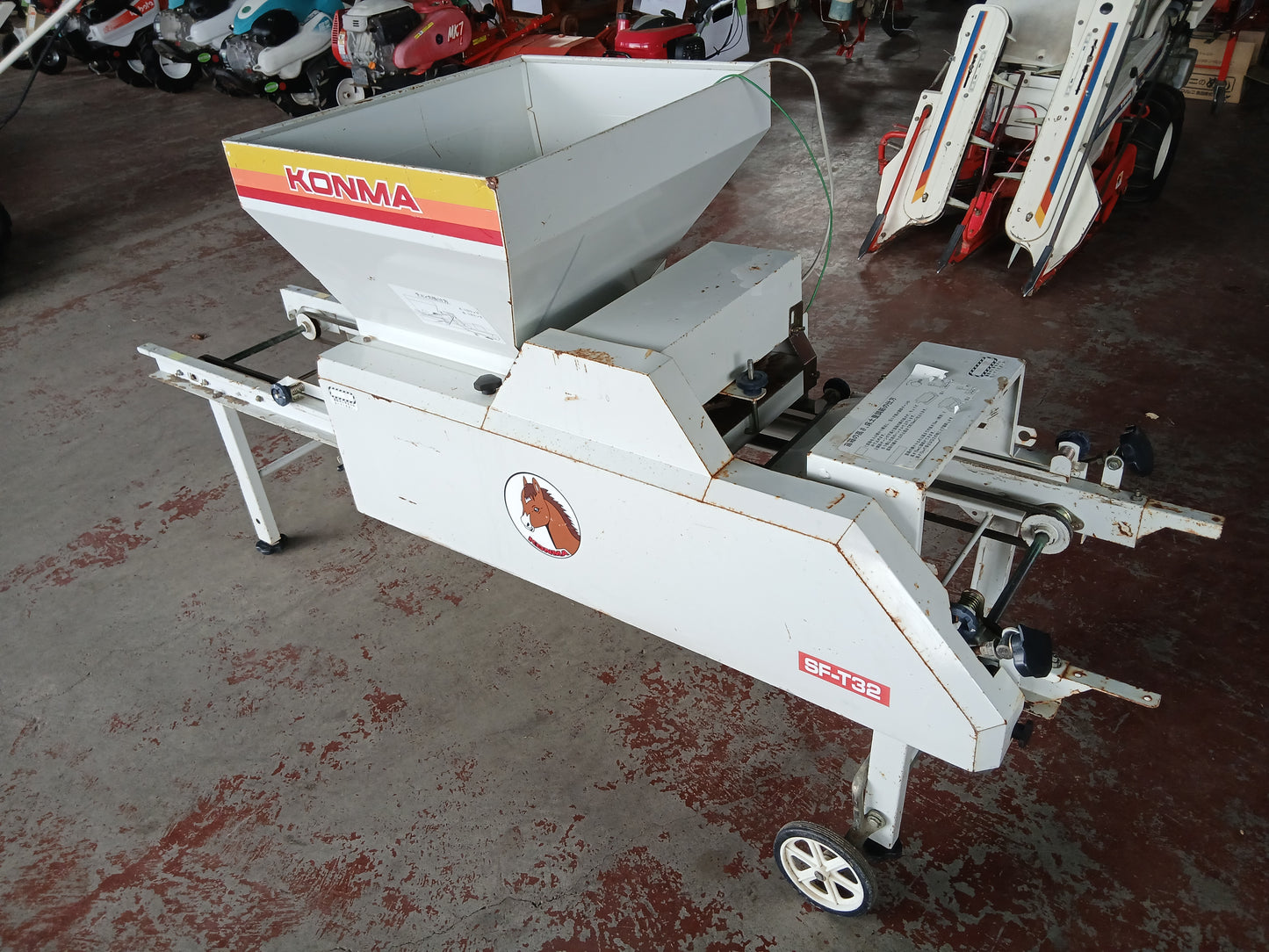 コンマ　中古　床土入れ機　SF-T32　【宮城2811】