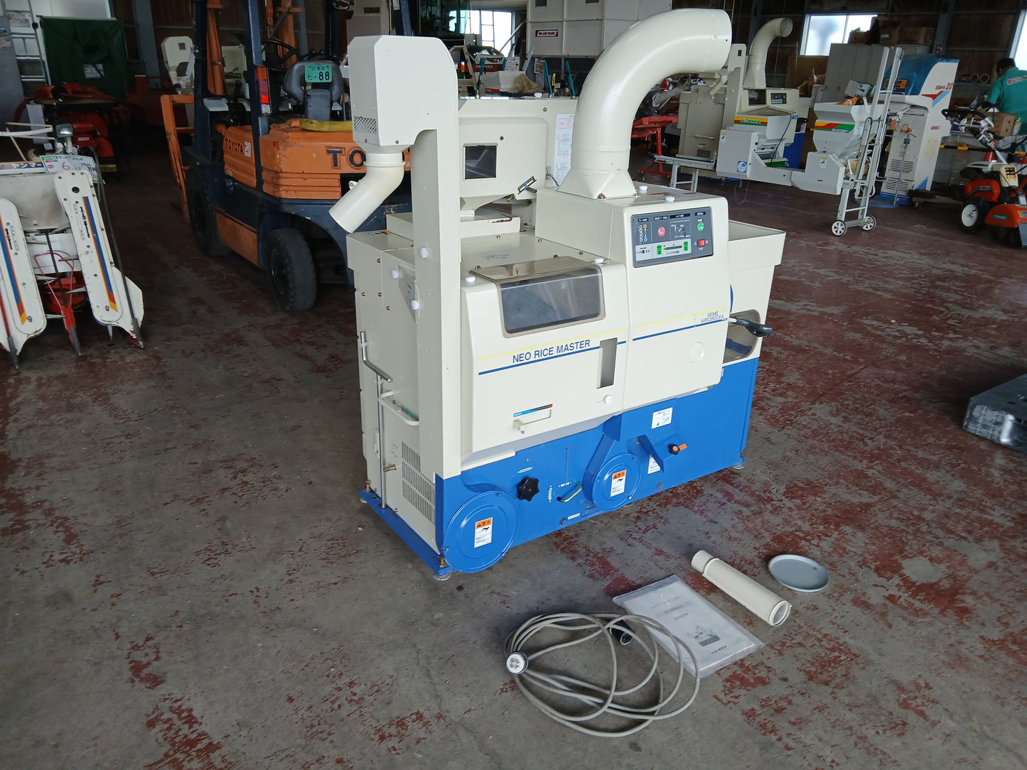 サタケ　中古　籾摺機　NPS350DXA 【宮城2838】