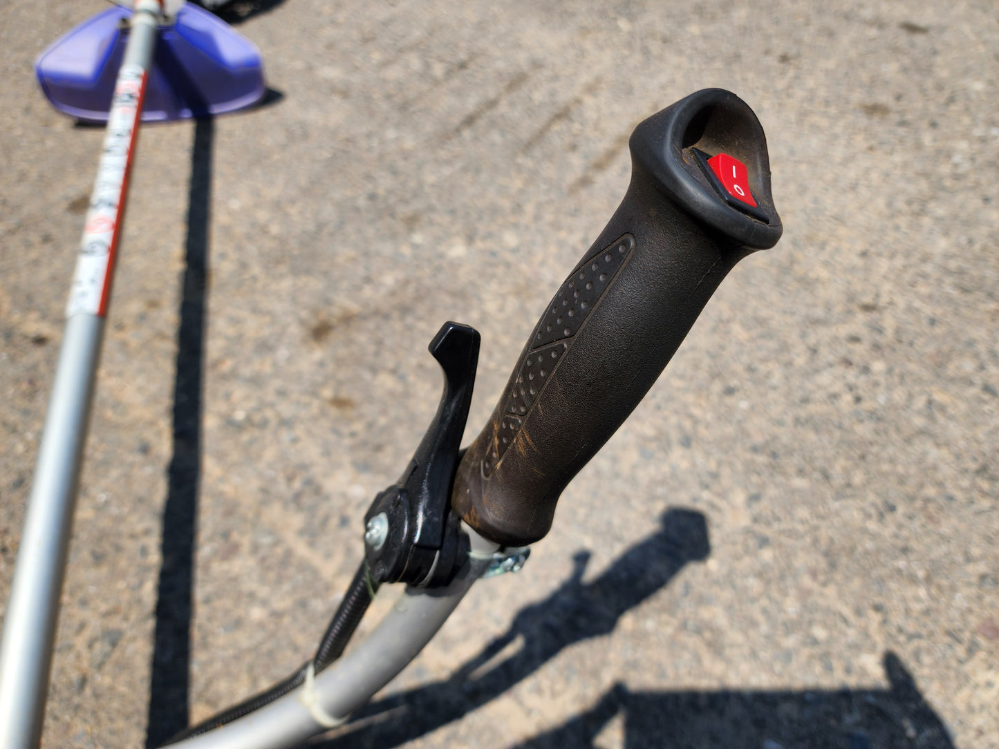 日立　中古　刈払機　FCG24EASP