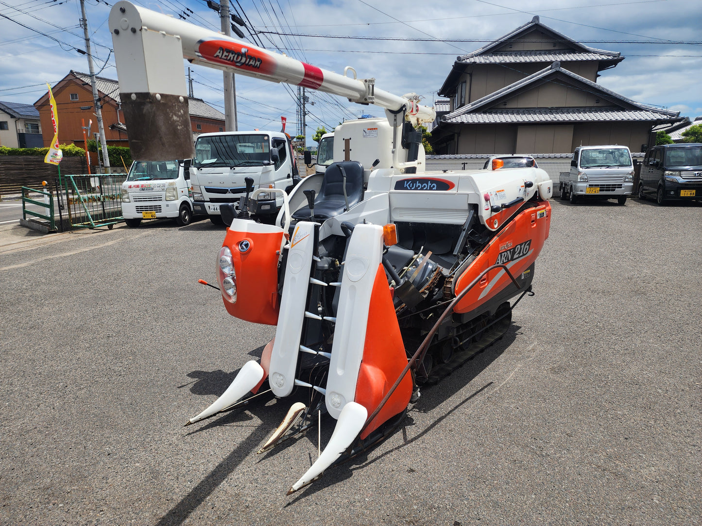 クボタ　中古　コンバイン　ARN216