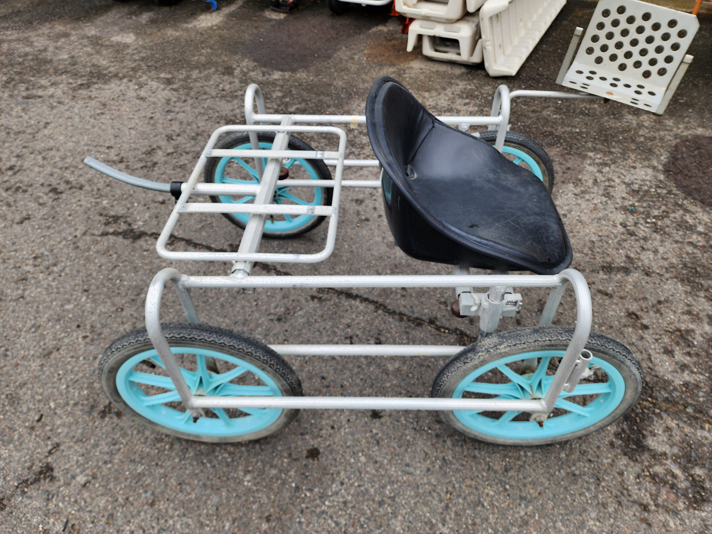 不明　中古　乗用植付作業車（アルミ）　不明　