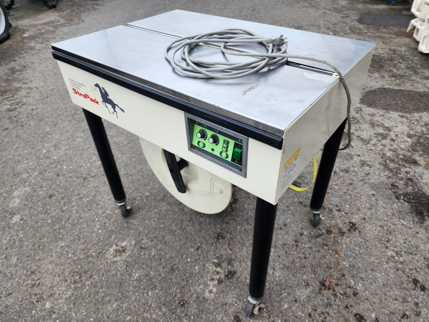 ストラパック　中古　半自動梱包機　D-52